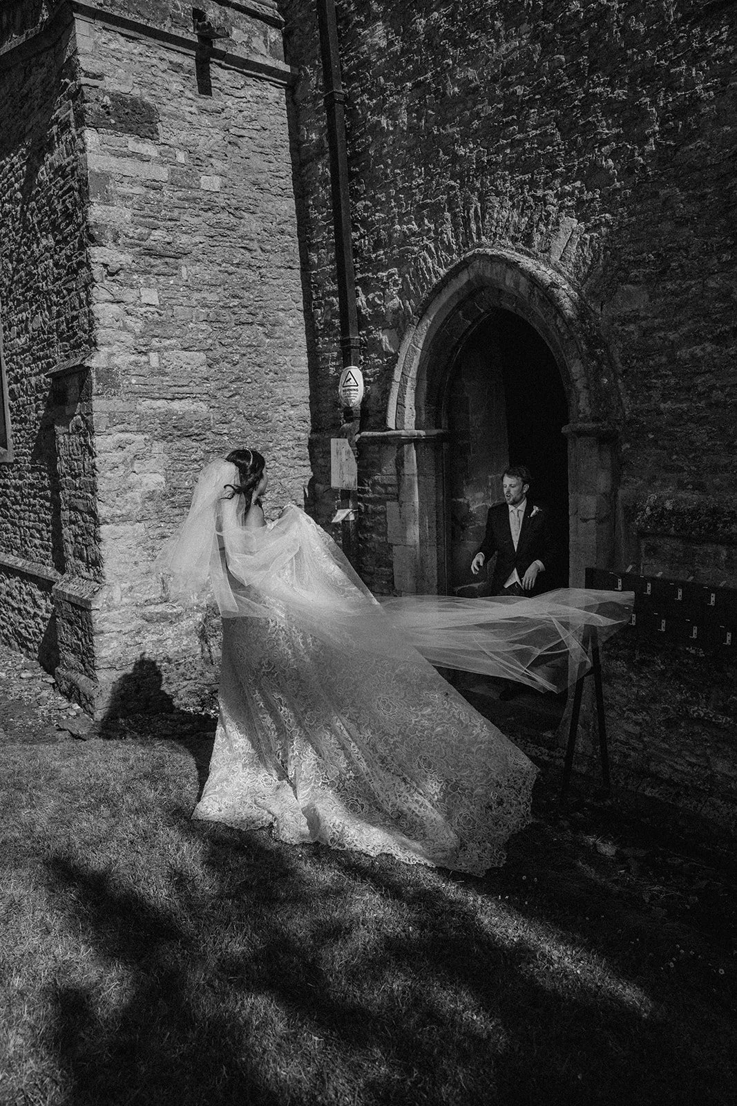 Karolin and Edward Previews-41.jpg