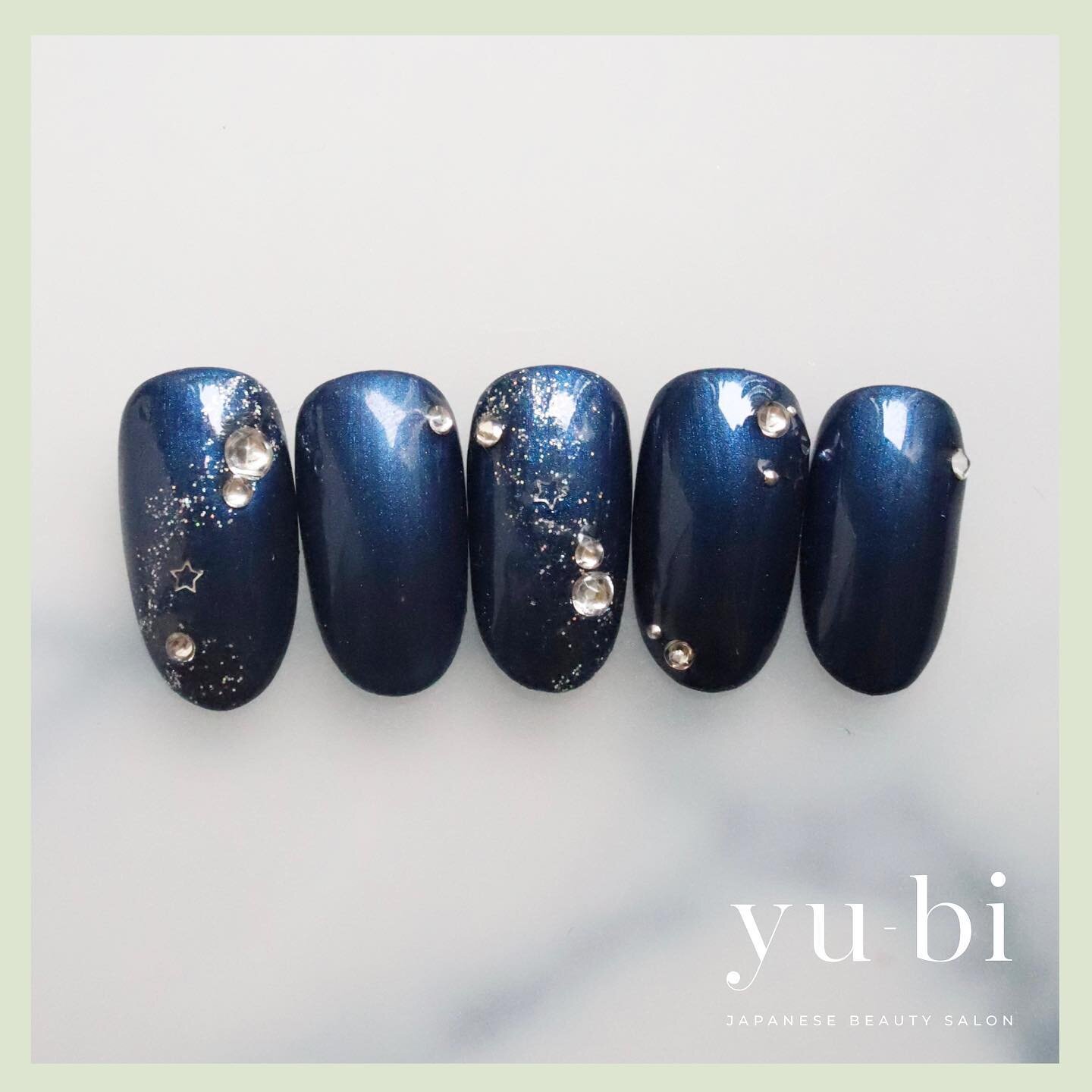 〈106〉blue marine ✨

@yu_bi.fr 〈beauté des ongles et nail art〉﻿
@yu_bi.beaute 〈beauté du regard〉﻿
﻿
https://yu-bi.fr/﻿
contact@yu-bi.fr﻿
LINE: @sct8152v﻿
﻿
Yu-bi Salon de Beauté﻿
Ongles, cils et sourcils﻿
20 rue Beaubourg 75004 Paris﻿
🇫🇷🇯🇵🇬🇧﻿