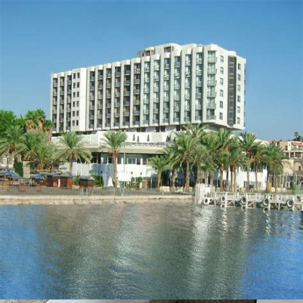 Premiere Tiberius OUTside.png