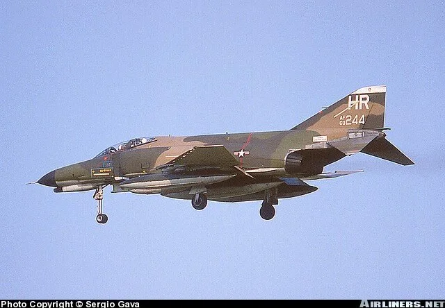 F-4 Landing.jpg