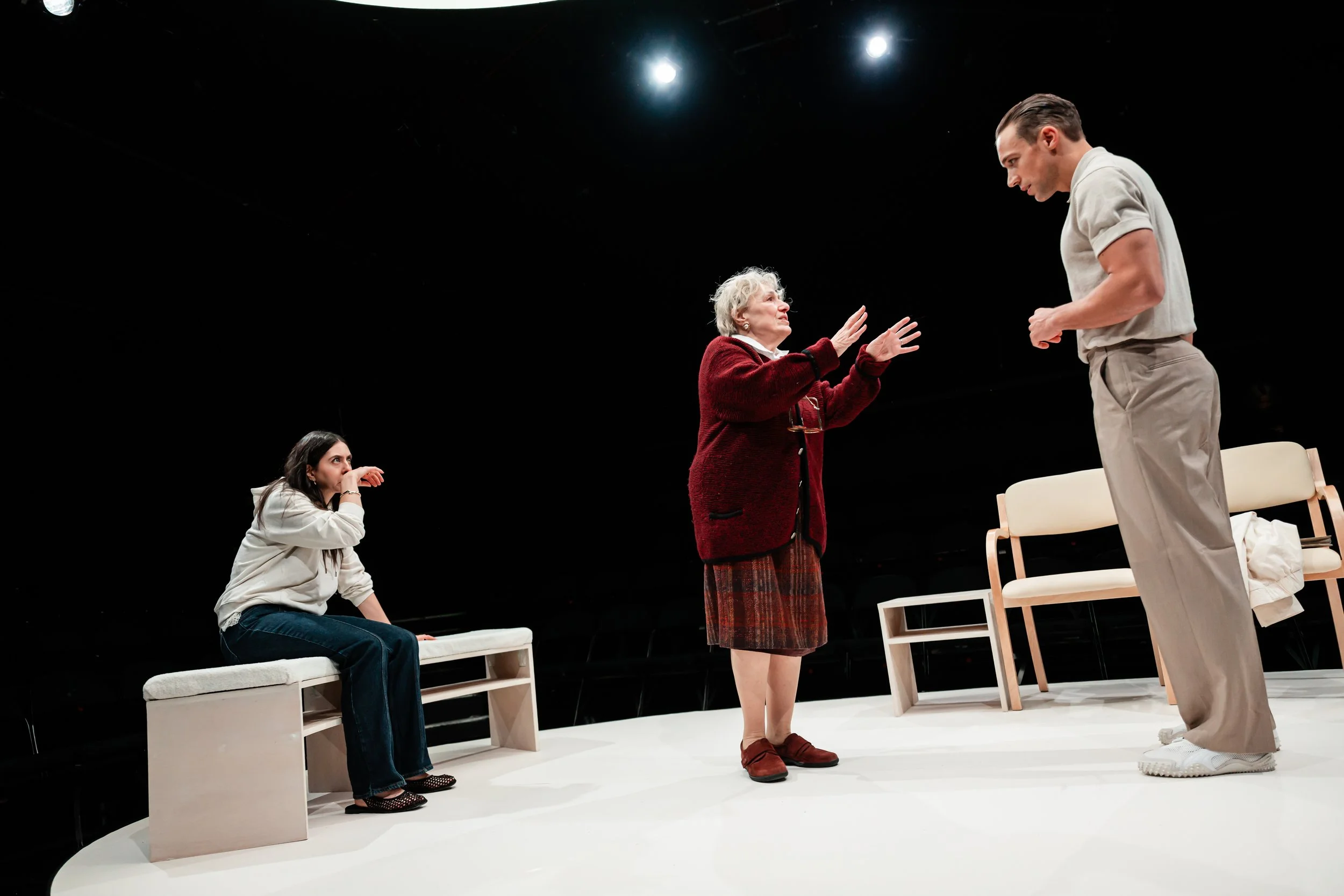 Memoriam_SouthwarkPlayhouse_ProductionShots_CharlieFlintPhotography-125.jpg