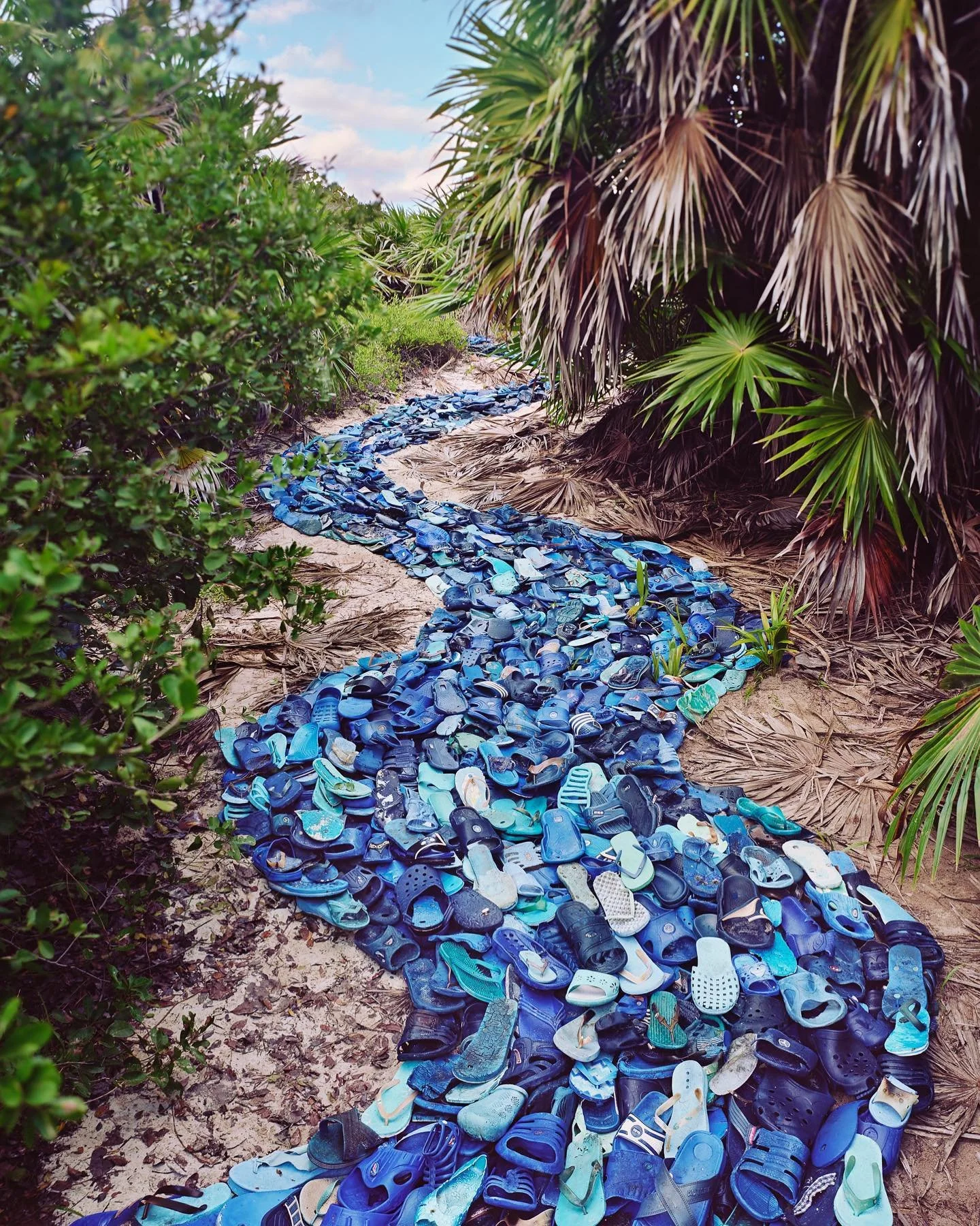 Riachuelo, 2017

&ldquo;No man ever steps in the same river twice, for it&rsquo;s not the same river and he&rsquo;s not the same man.&rdquo;
- Heraclitus

#washedupproject #museodelabasura #porelamoralmar #fortheloveoftheocean

Limited edition prints