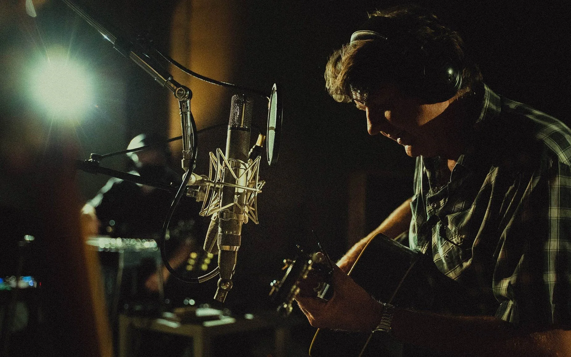 The Next Waltz Is an Analog Record Label for the Digital Age