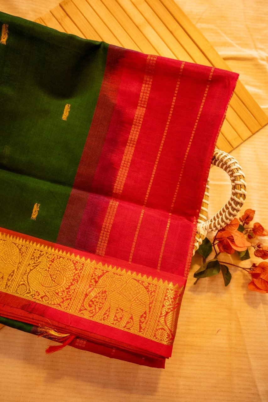 forest-green-with-red-border-2.jpg