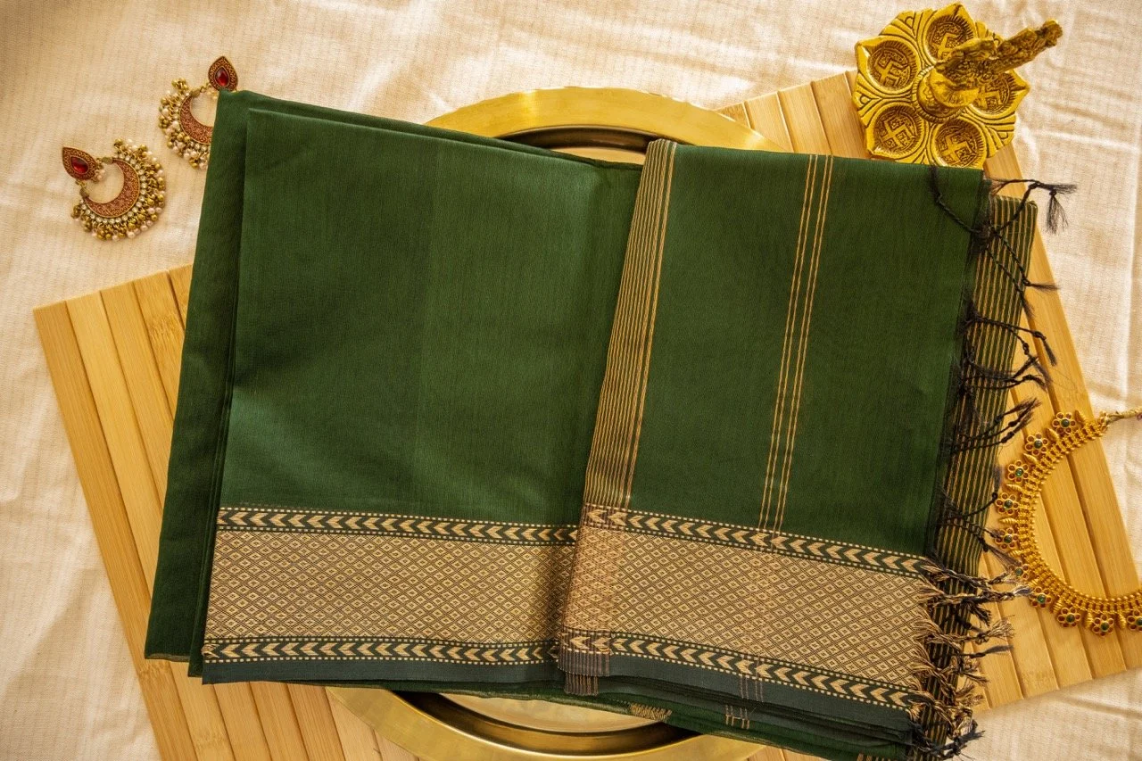 emerald-green-in-maheshwari-weave-2.jpg