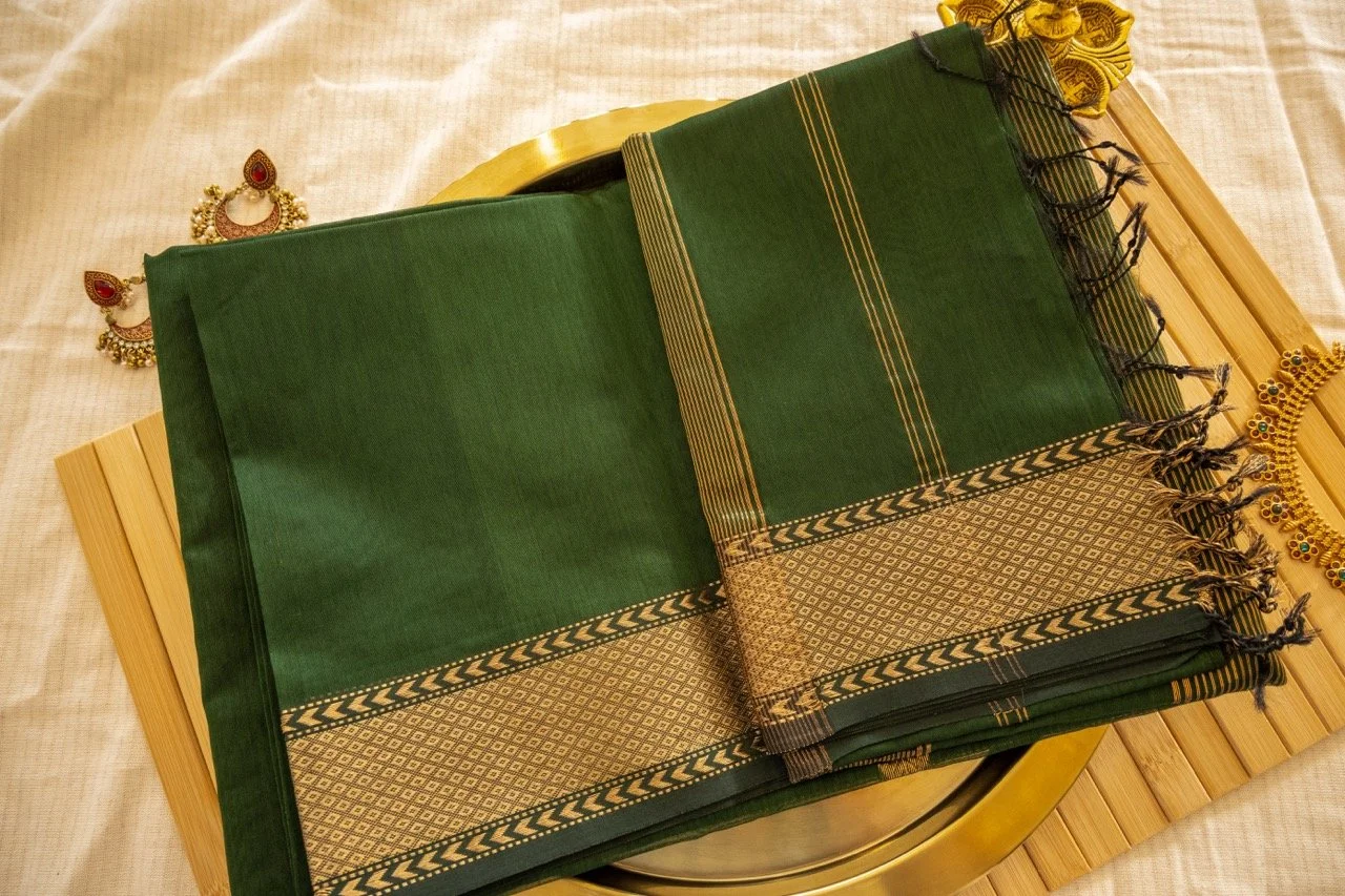 emerald-green-in-maheshwari-weave-1.jpg