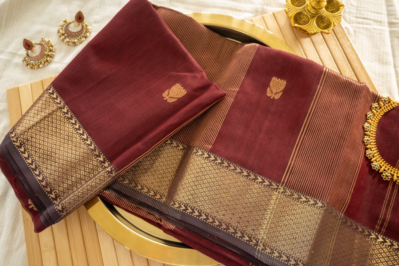 oxblood-red-in-maheshwari-weave-5.jpg