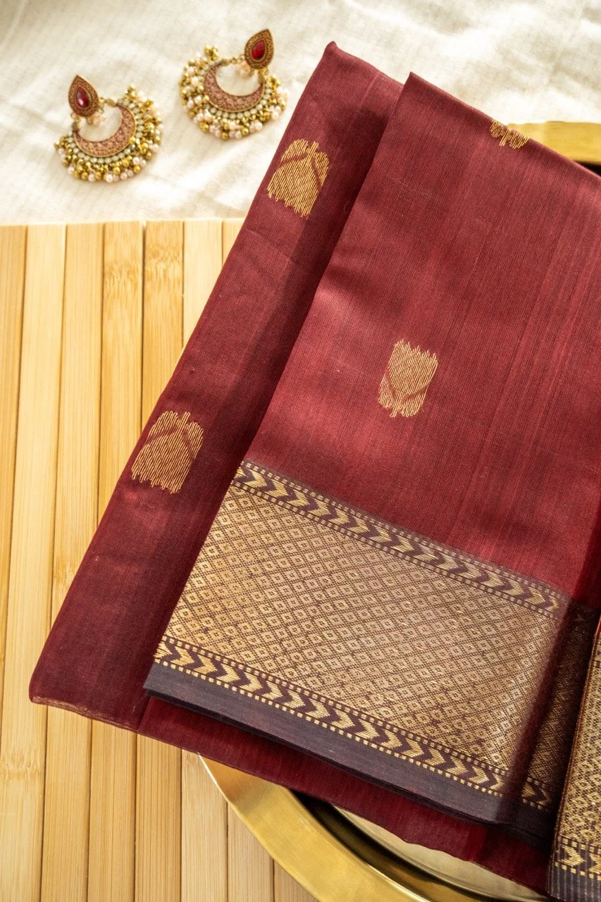 oxblood-red-in-maheshwari-weave-1.jpg
