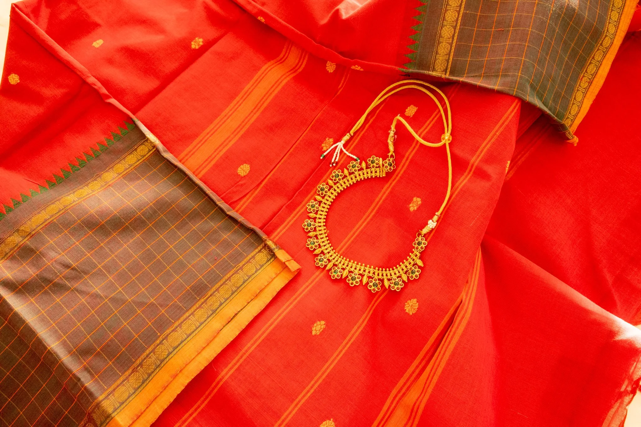 Slate grey with red pallu - Nadhi | The Saree Store