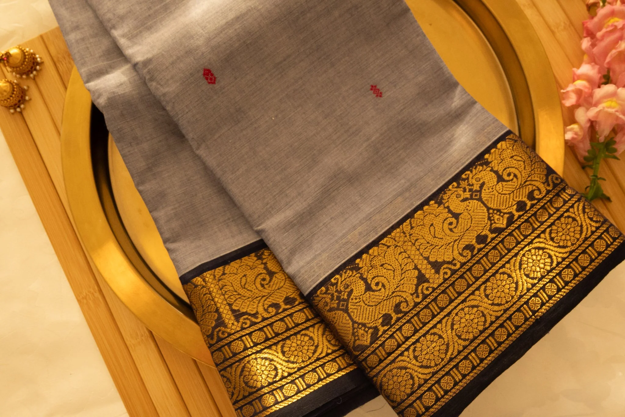 Mid grey with black border - Nadhi | The Saree Store