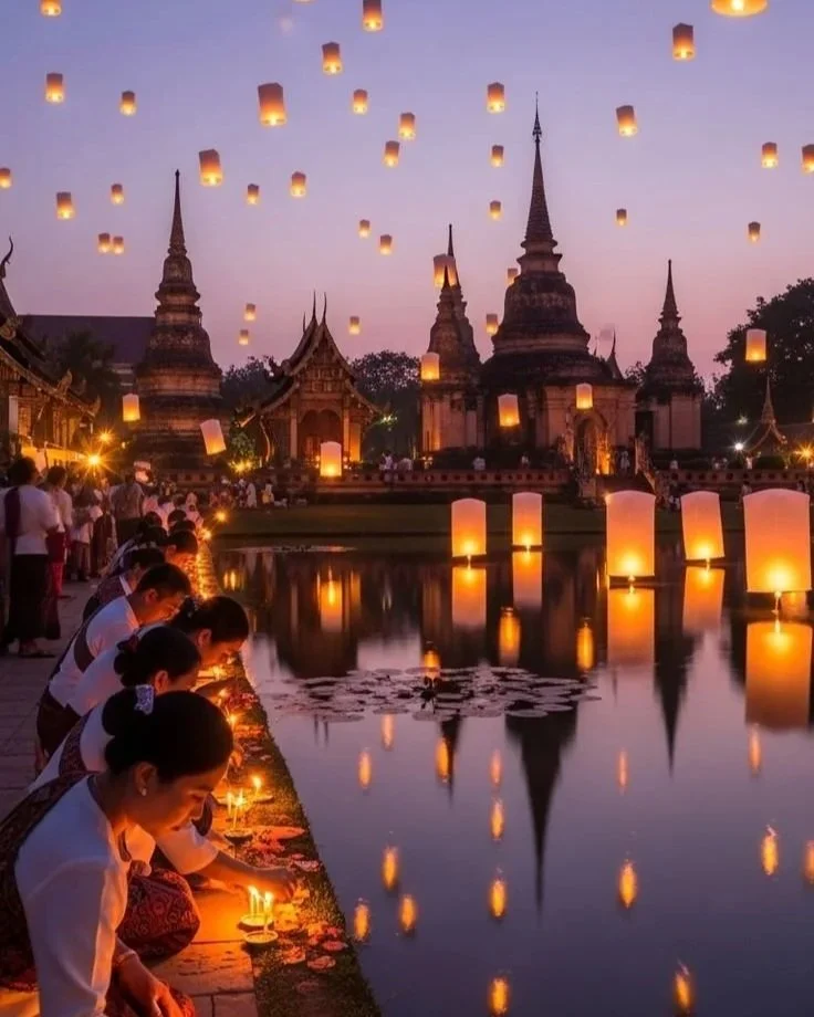 Twilight+in+Chiang+Mai%E2%80%99s+Old+City+%E2%80%94+lanterns%E2%80%A6.jpg