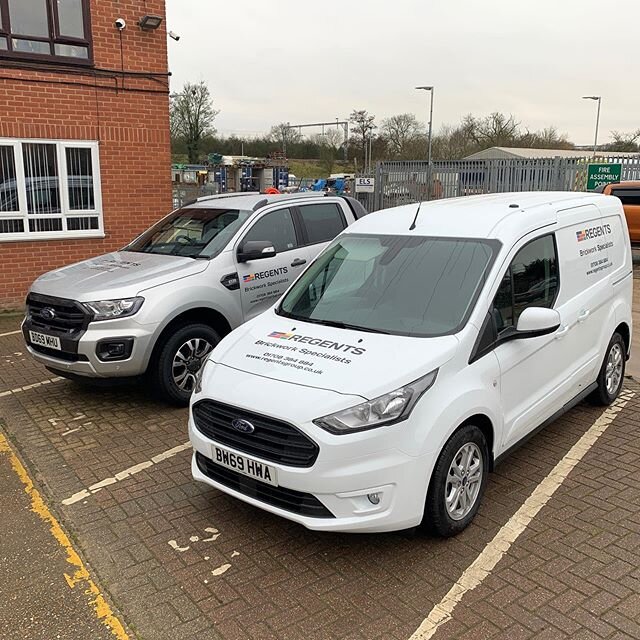 A new year brings 2 new additions to the fleet. And some new apparel for our site operatives too. @forduk #fordranger #fordtransitconnect #brickwork #brickworkspecialists