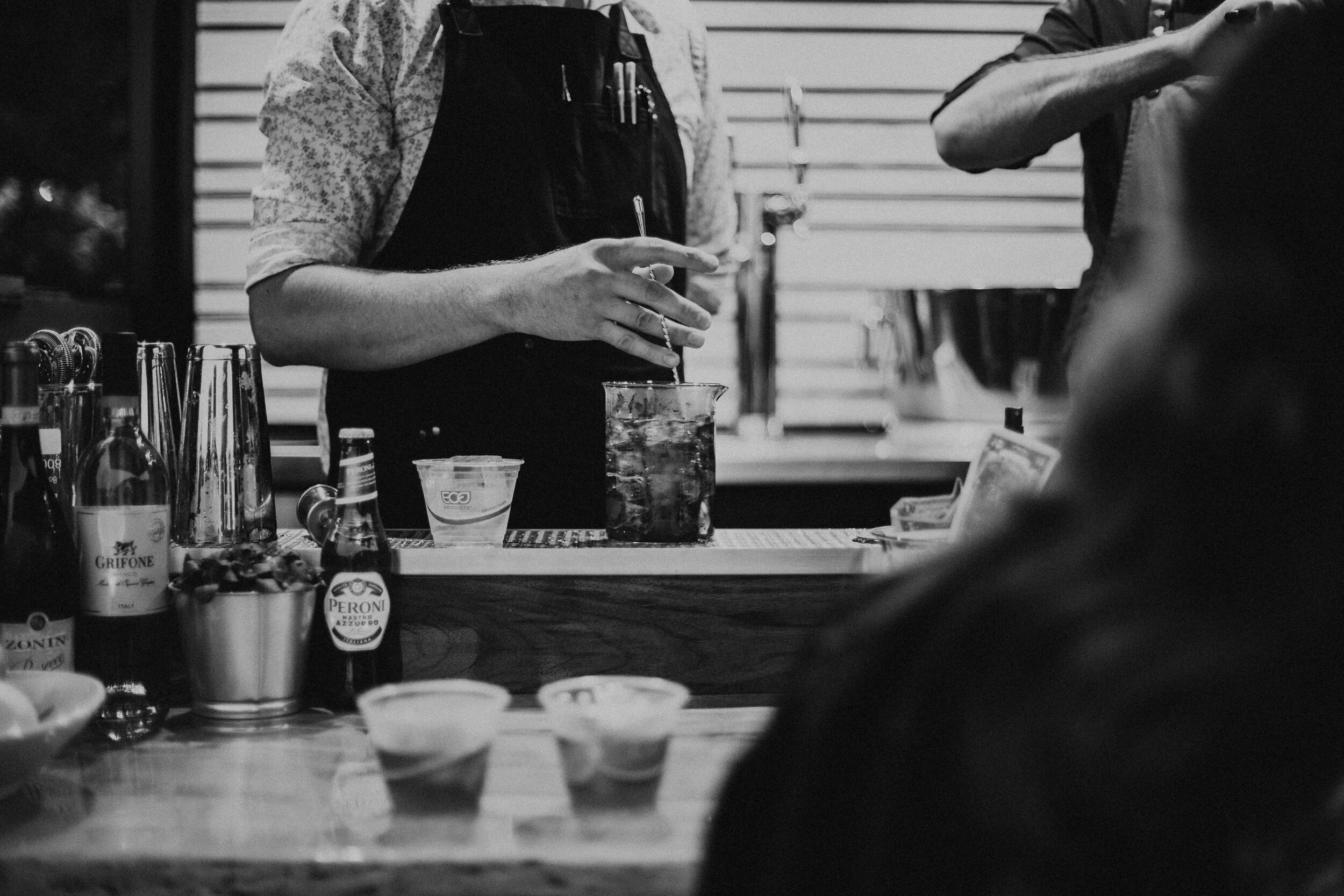 Mobile cocktail bar for wedding