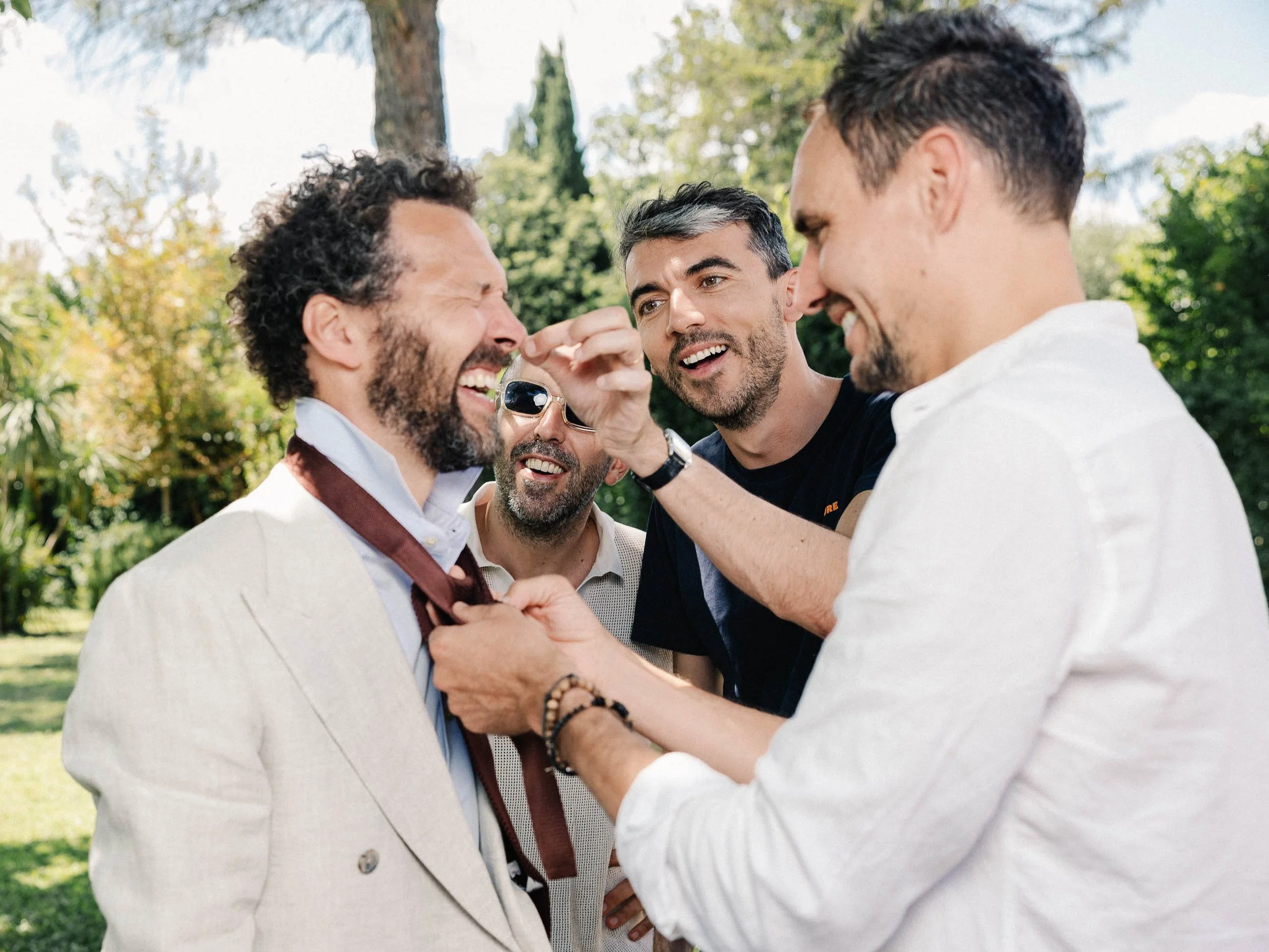 Julie&Charles-Henry-Préparatifs-LucasCerri-18.jpg
