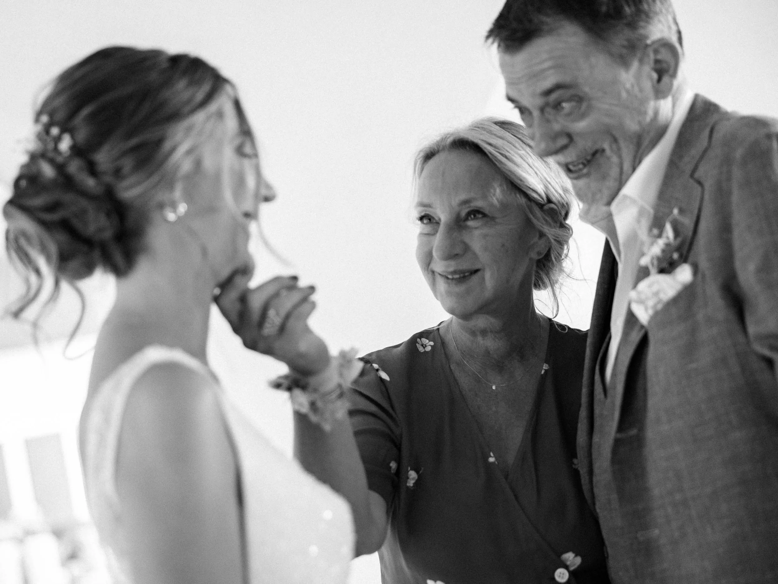 Julie&Charles-Henry-Préparatifs-LucasCerri-149.jpg