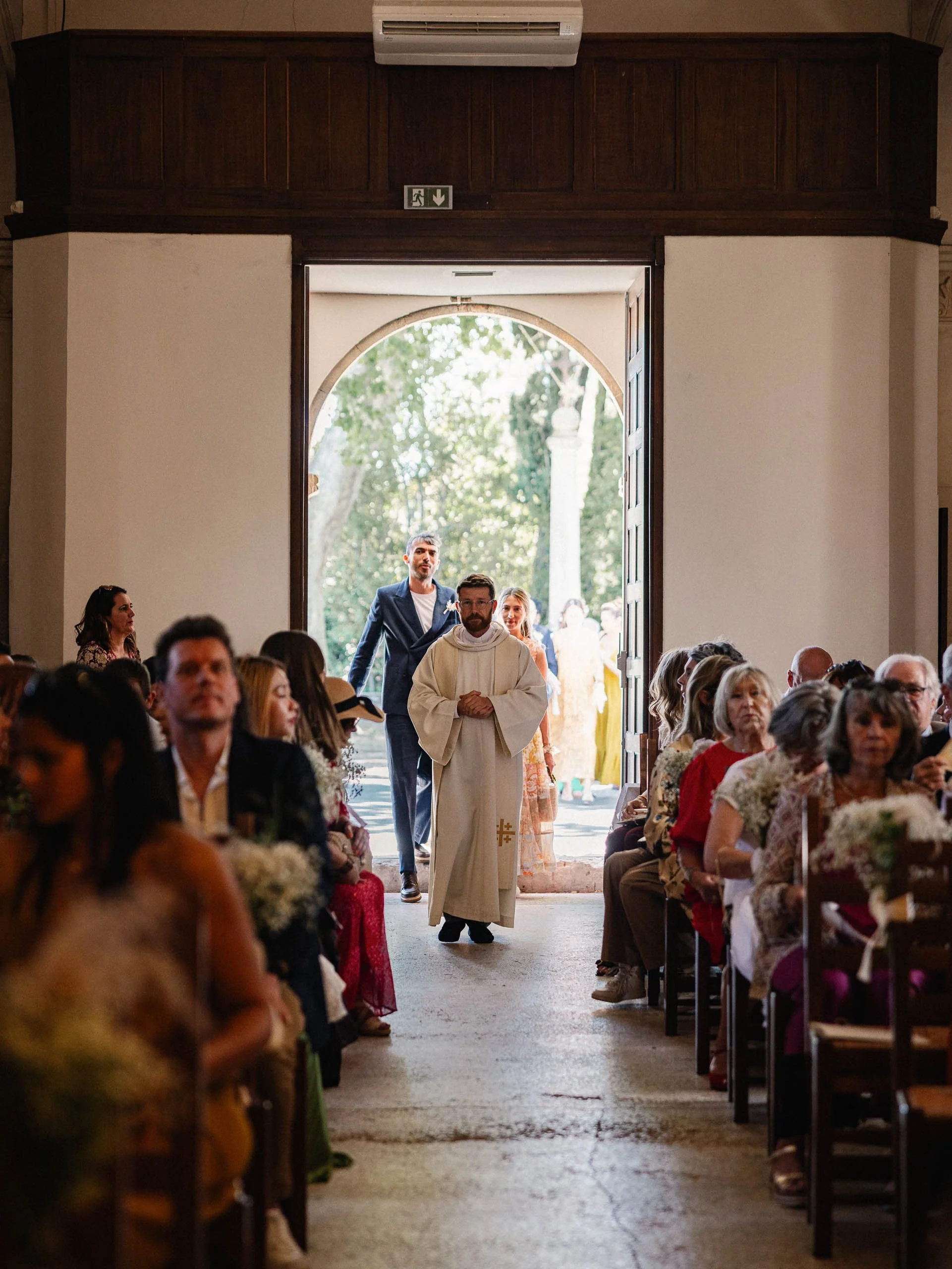 Julie&Charles-Henry-Eglise-LucasCerri-6.jpg