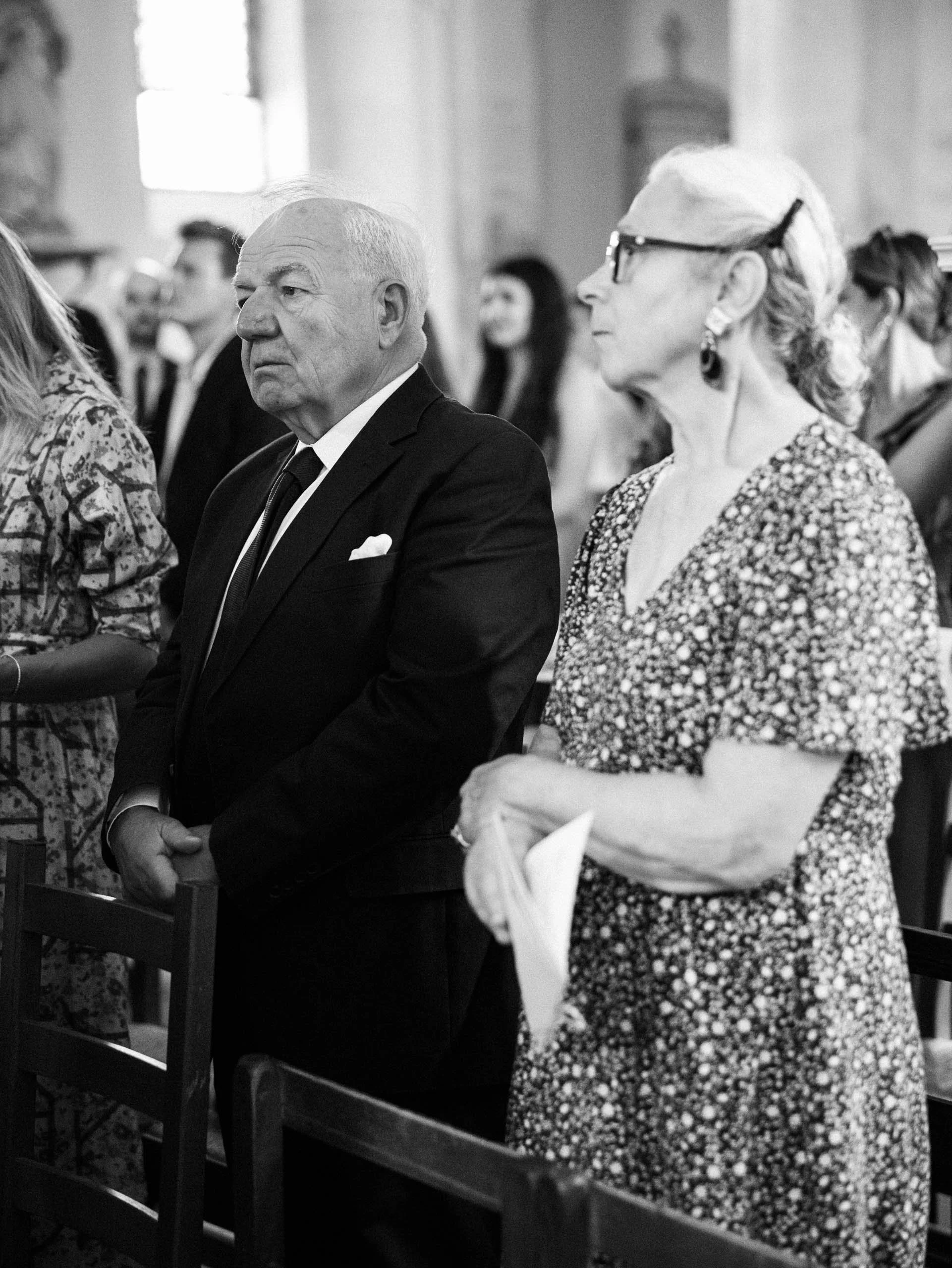 Julie&Charles-Henry-Eglise-LucasCerri-55.jpg
