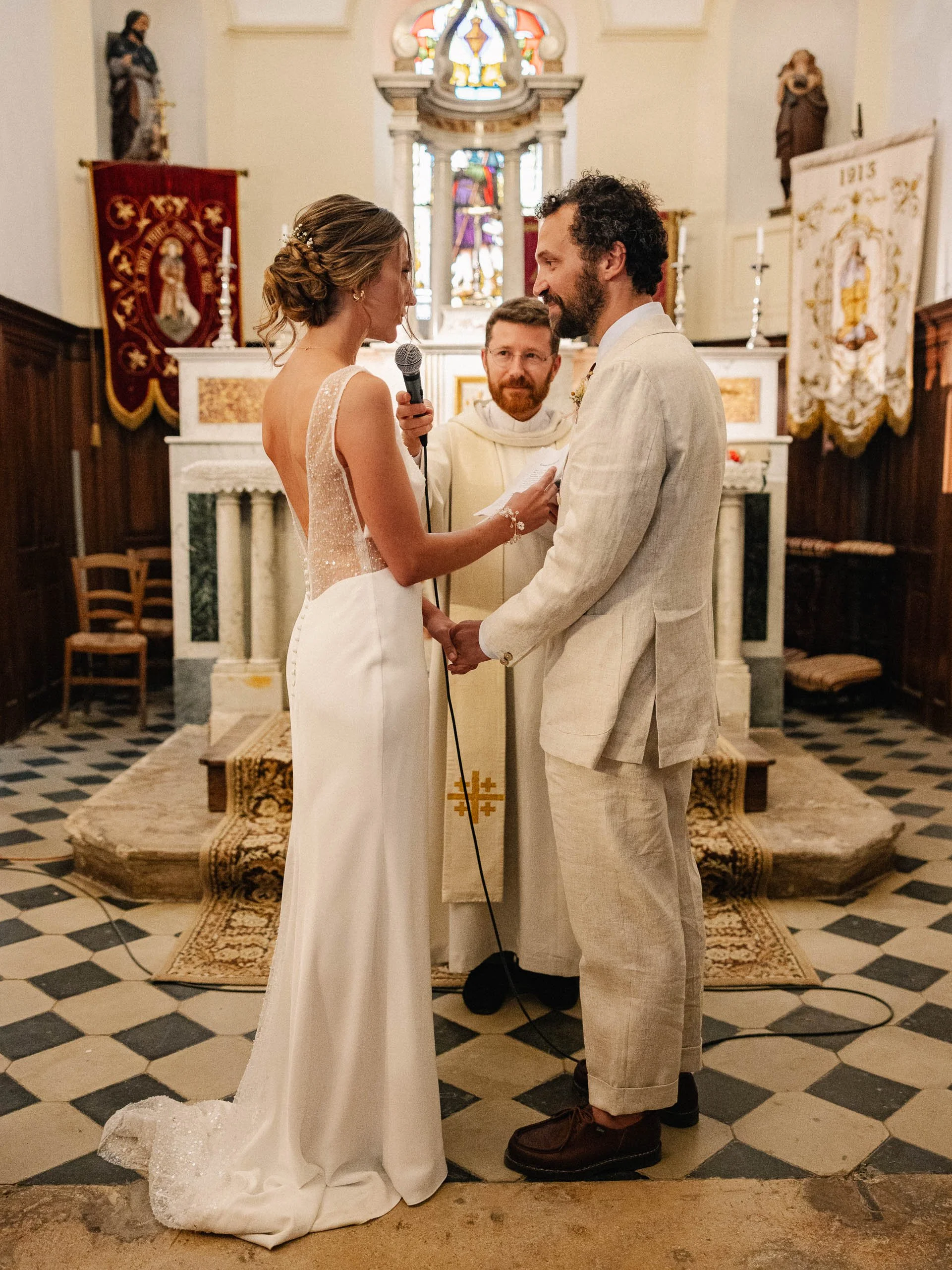 Julie&Charles-Henry-Eglise-LucasCerri-107.jpg