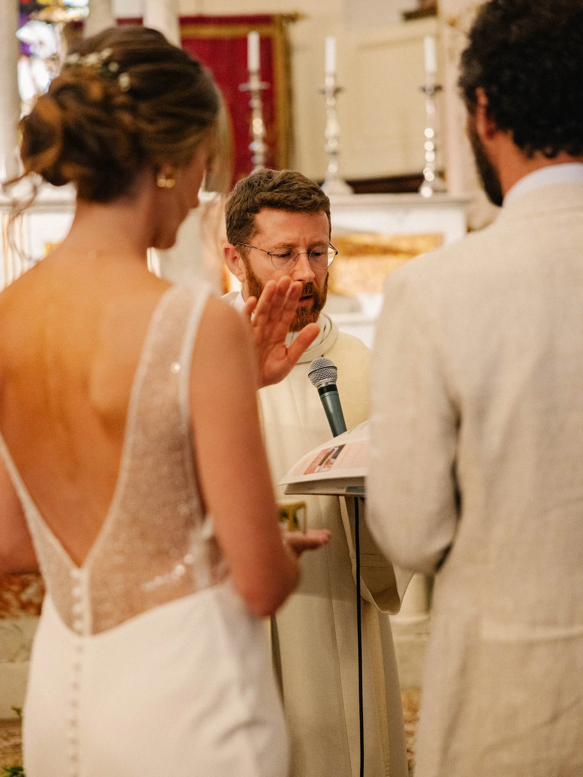 Julie&Charles-Henry-Eglise-LucasCerri-108.jpg