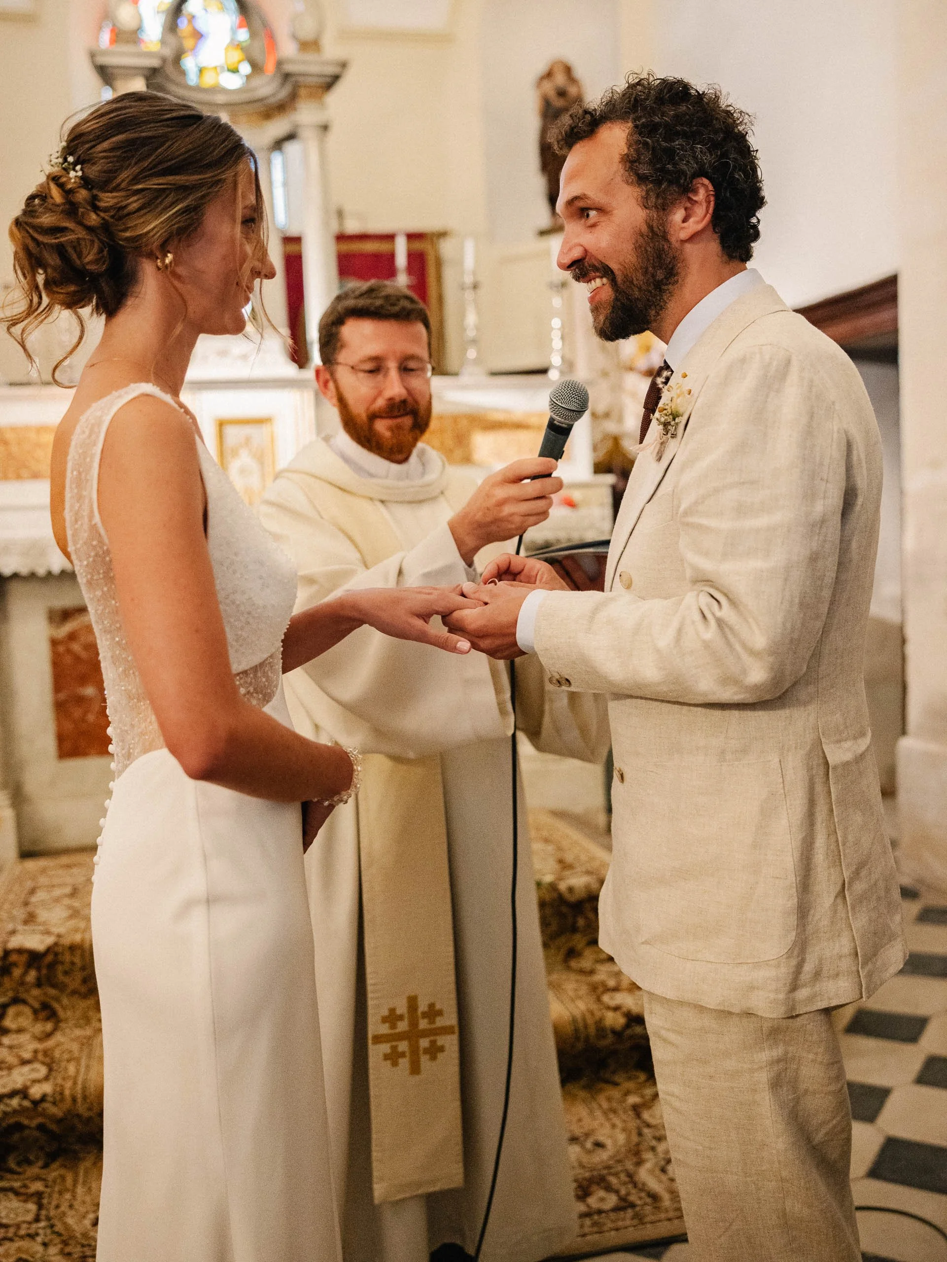 Julie&Charles-Henry-Eglise-LucasCerri-109.jpg