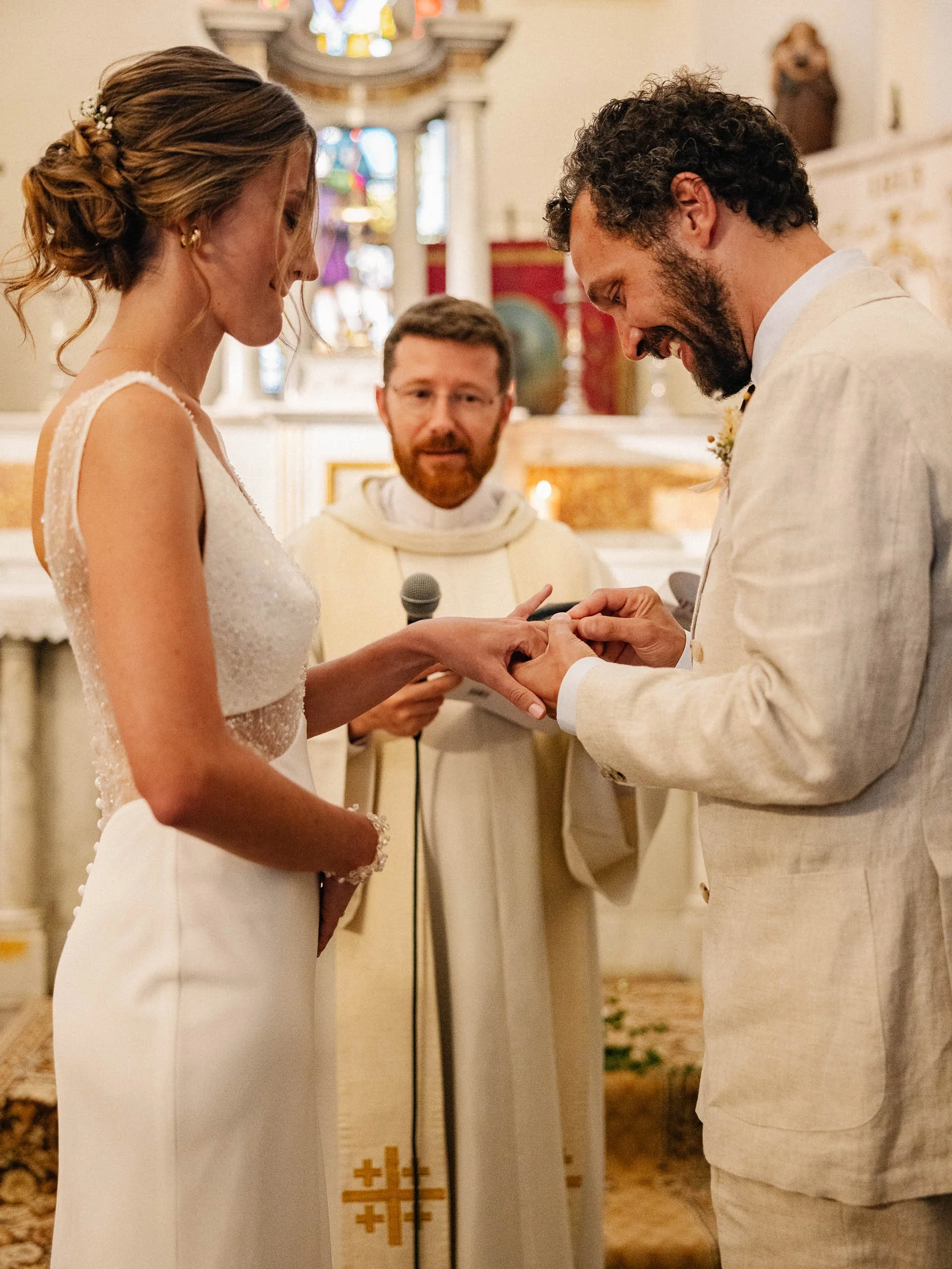 Julie&Charles-Henry-Eglise-LucasCerri-110.jpg