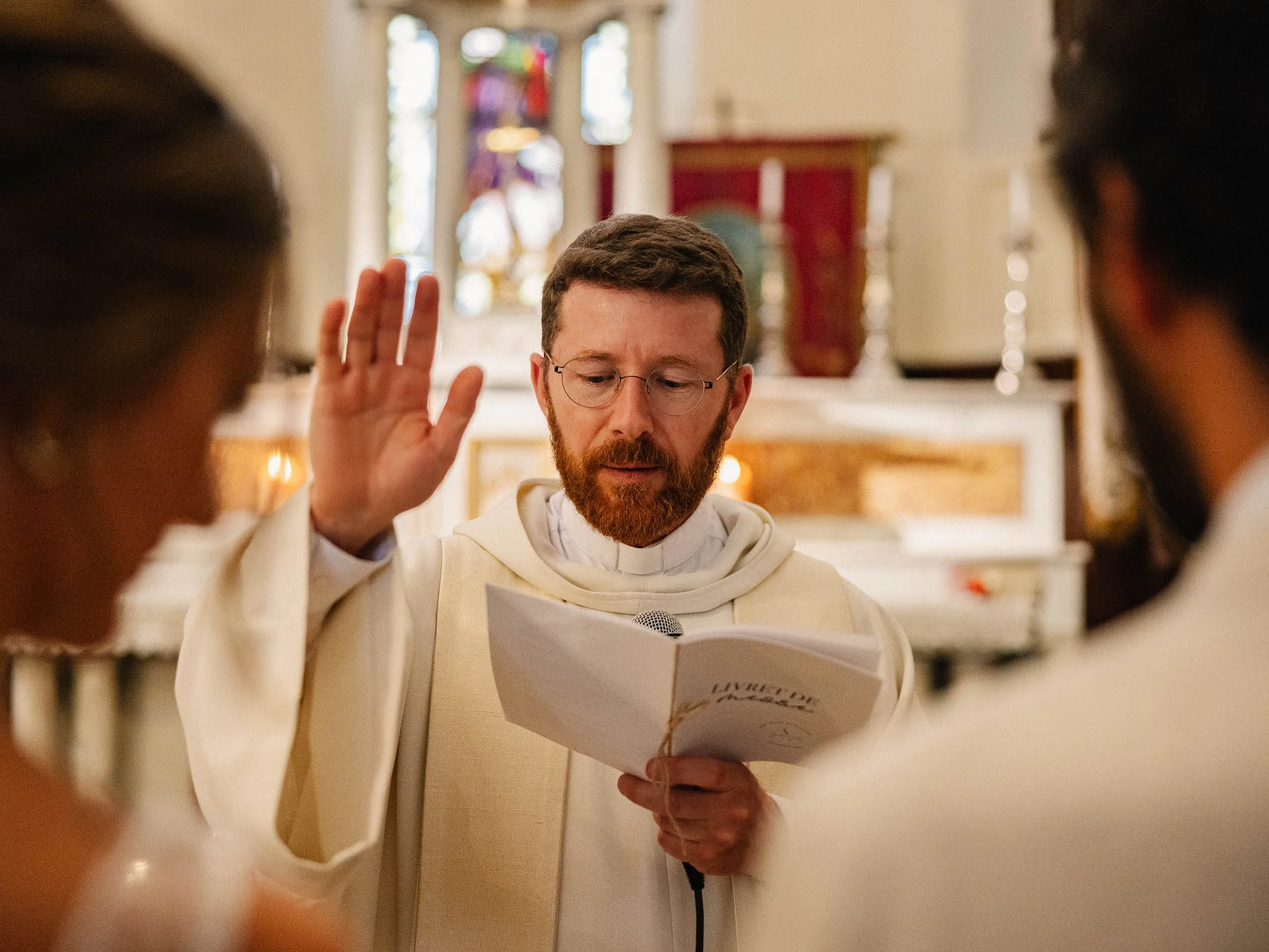 Julie&Charles-Henry-Eglise-LucasCerri-139.jpg