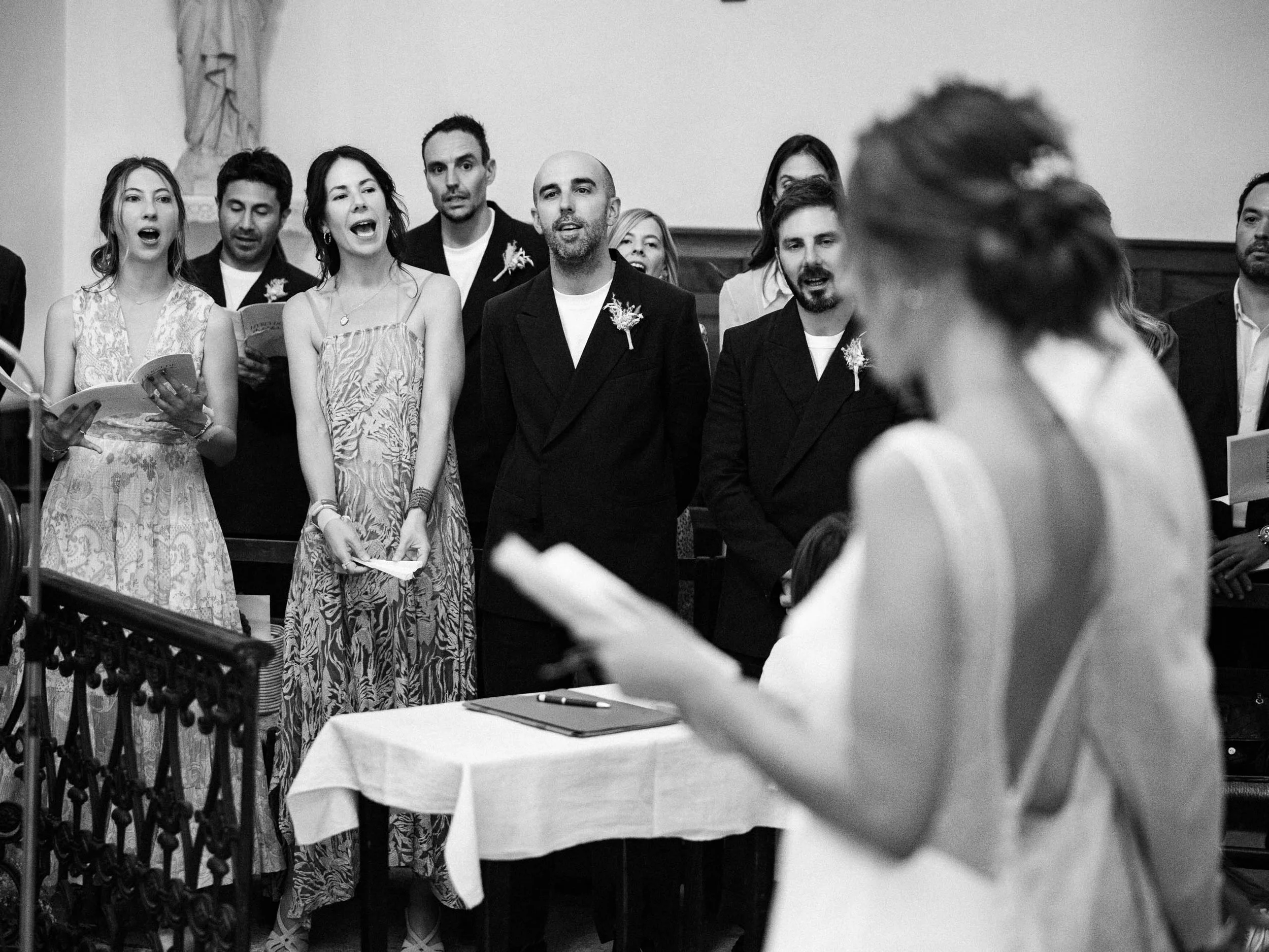 Julie&Charles-Henry-Eglise-LucasCerri-160.jpg