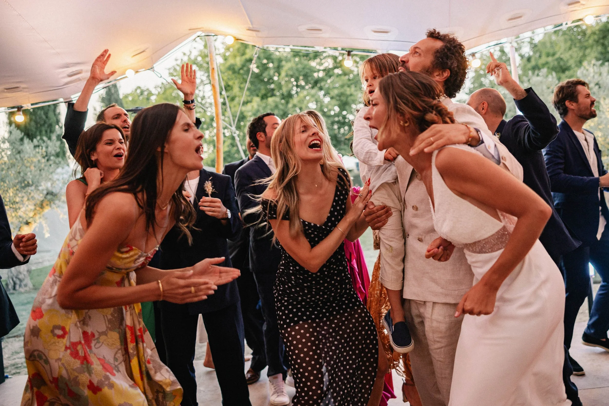 Julie&Charles-Henry-Débutdesoirée-LucasCerri-33.jpg