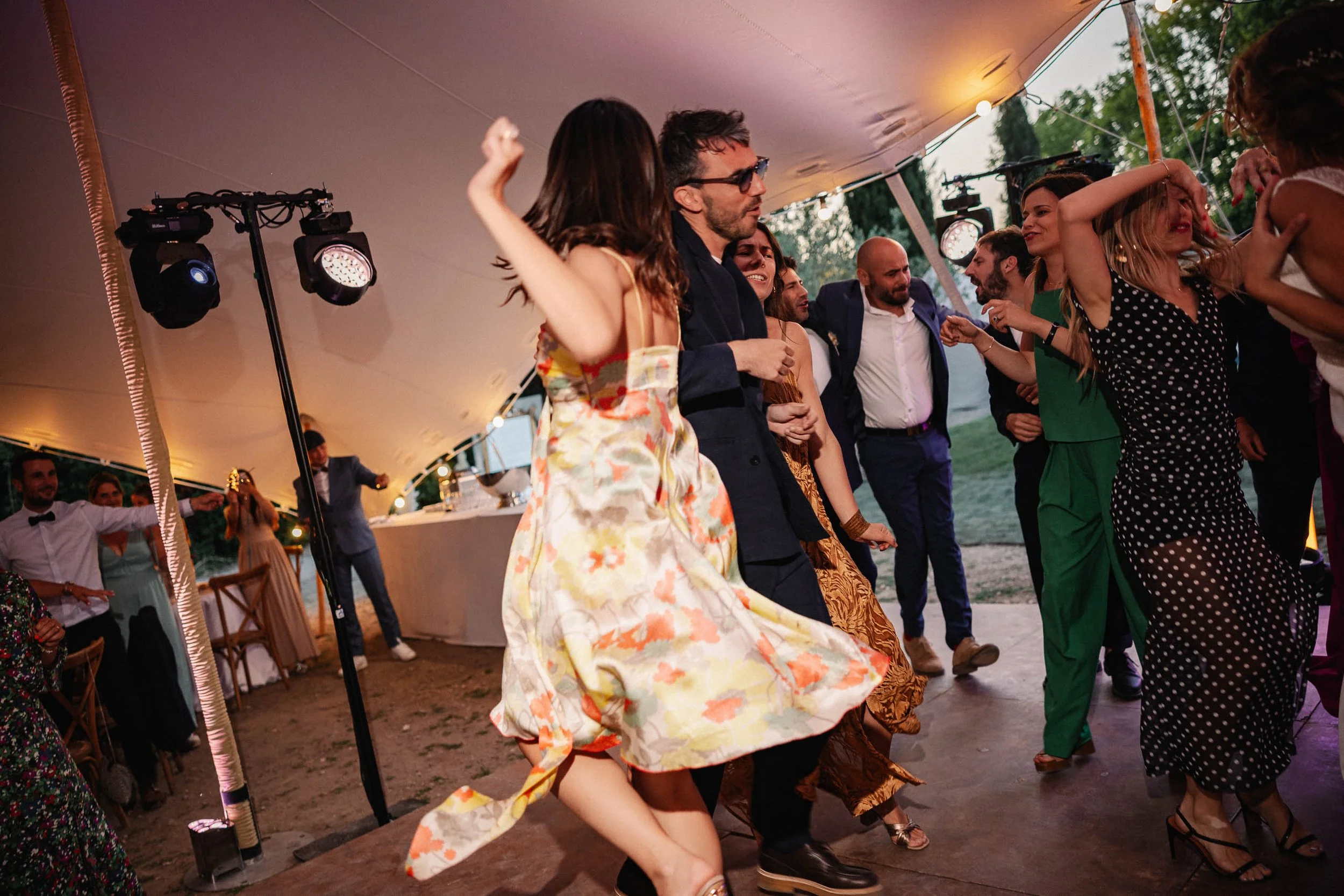 Julie&Charles-Henry-Débutdesoirée-LucasCerri-39.jpg