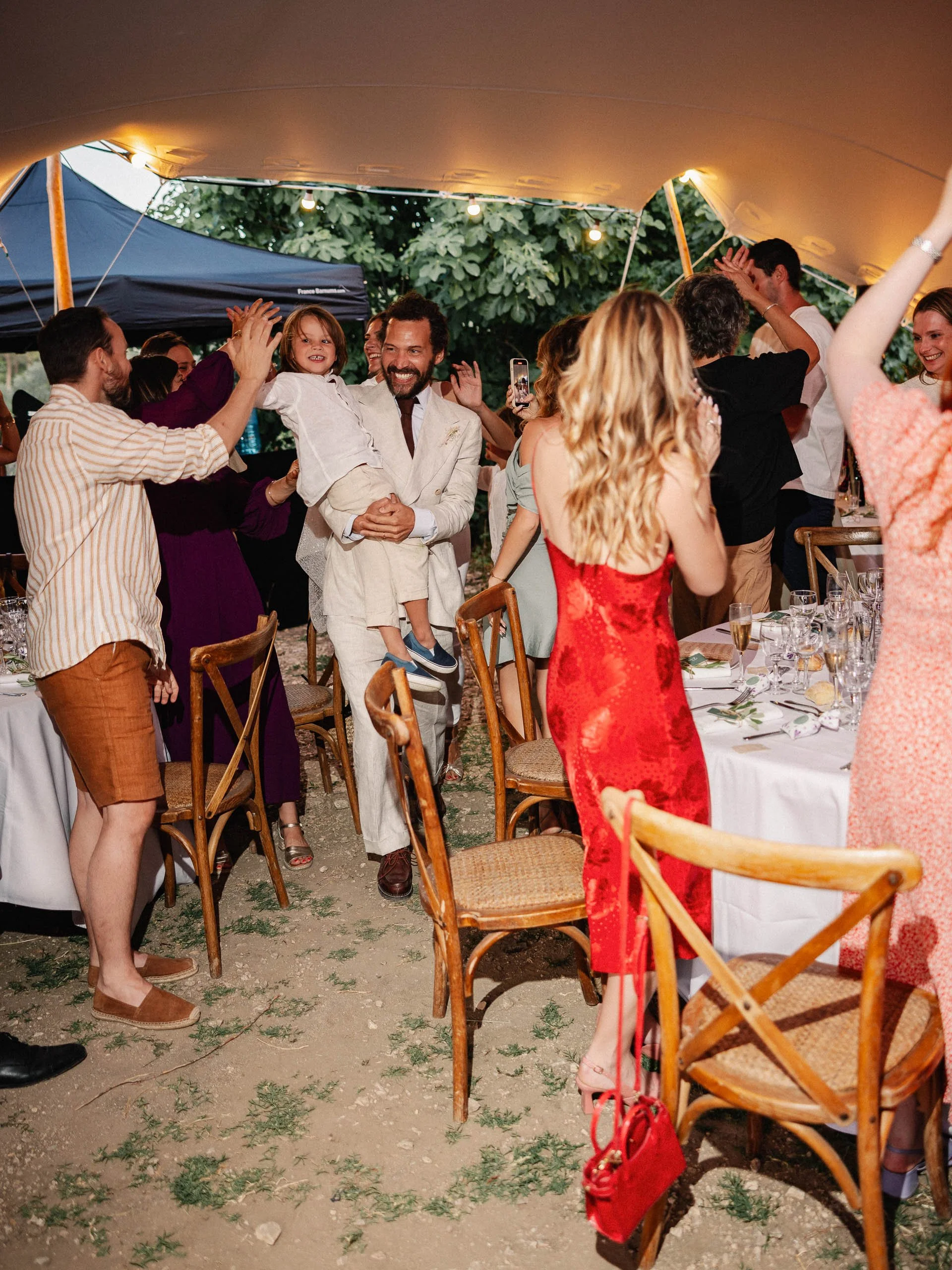Julie&Charles-Henry-Débutdesoirée-LucasCerri-52.jpg