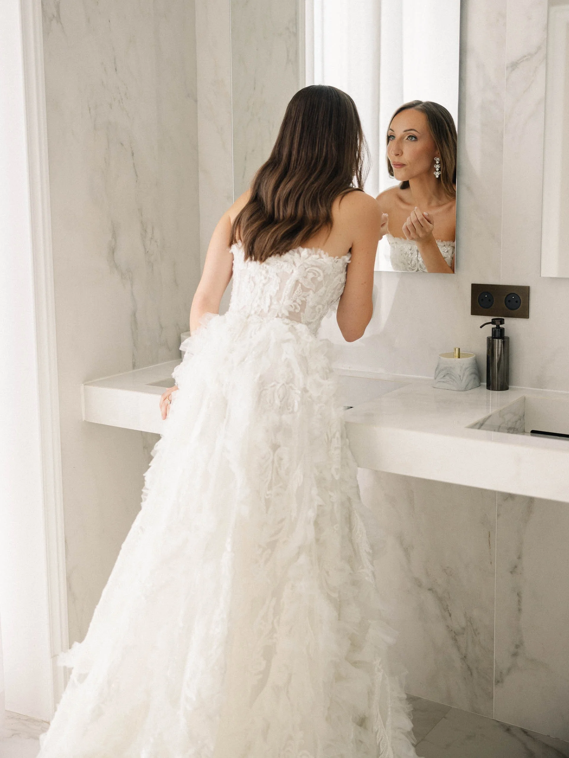 Emeline&Vincent-Préparatifs-Lucascerri-132.jpg