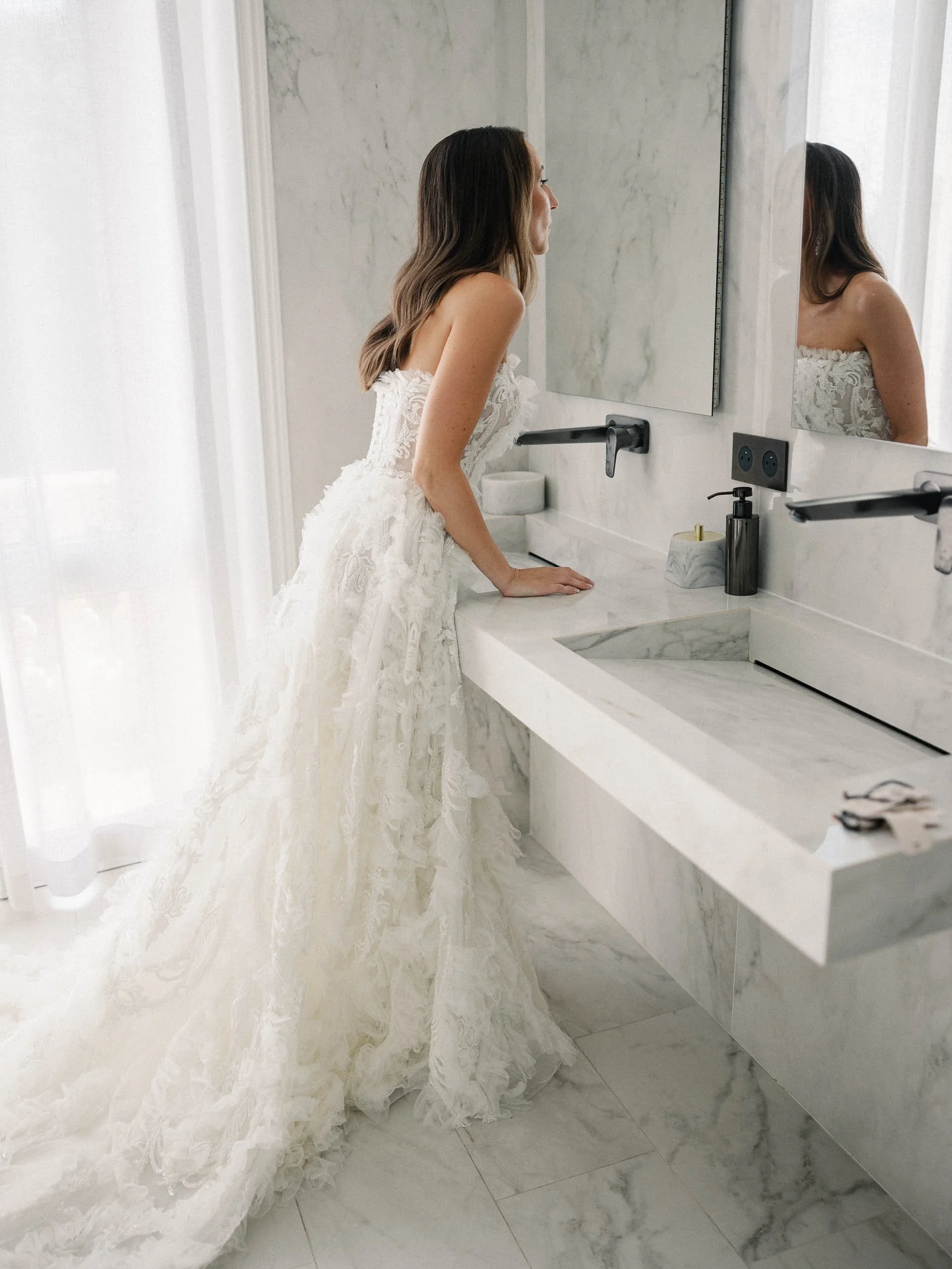 Emeline&Vincent-Préparatifs-Lucascerri-137.jpg