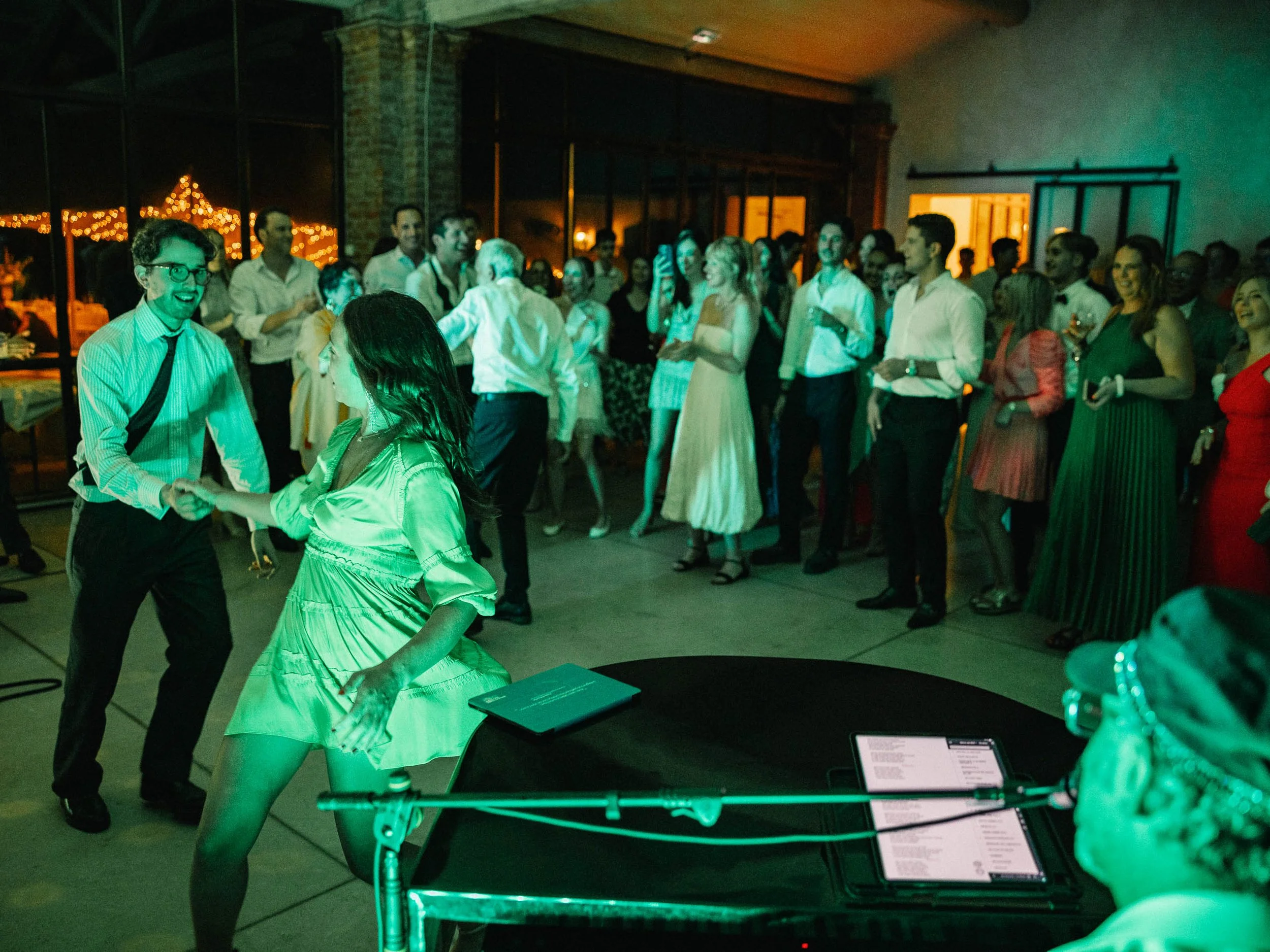 Emeline&Vincent-Findesoirée-Lucascerri-39.jpg