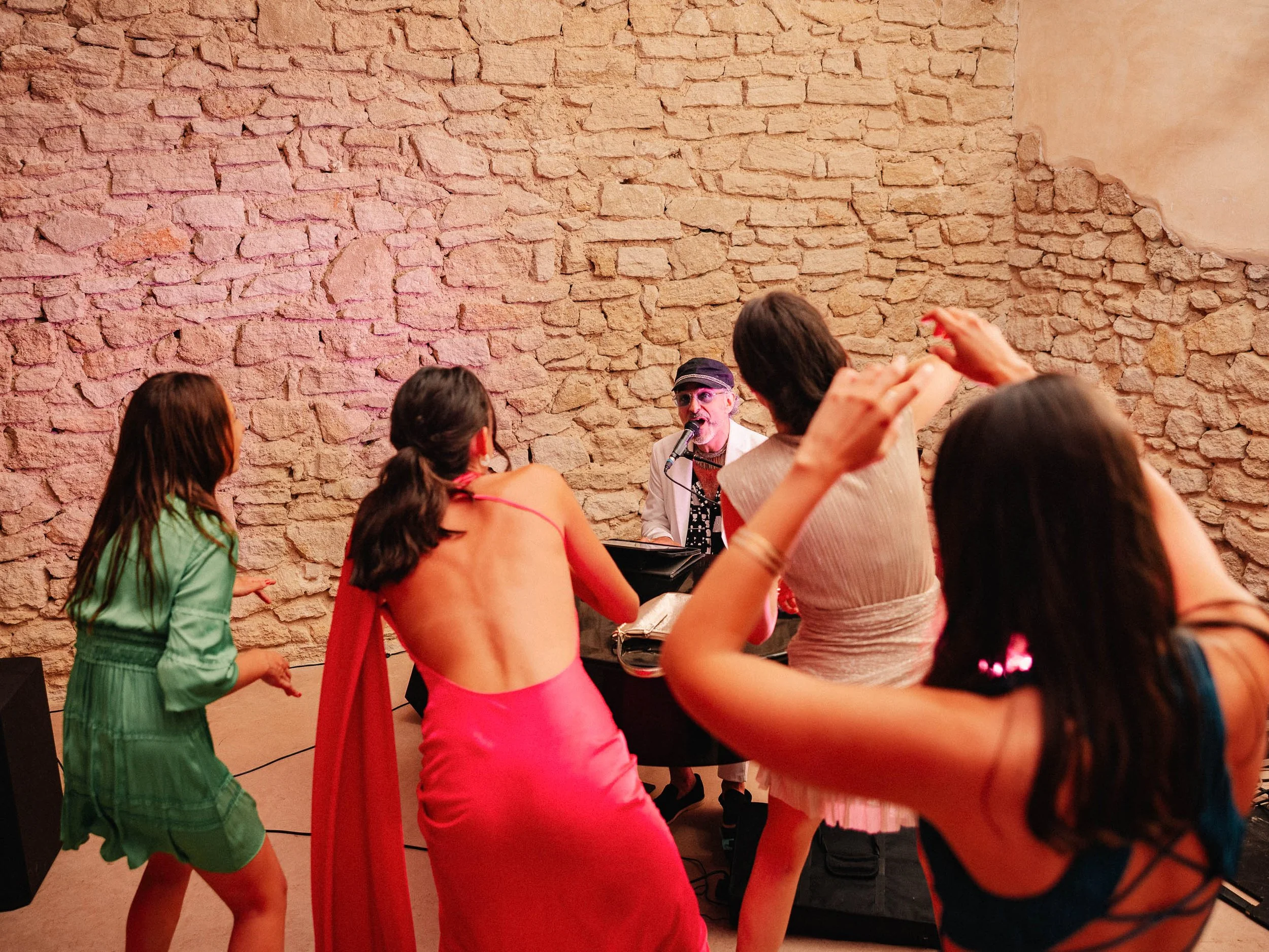 Emeline&Vincent-Findesoirée-Lucascerri-67.jpg