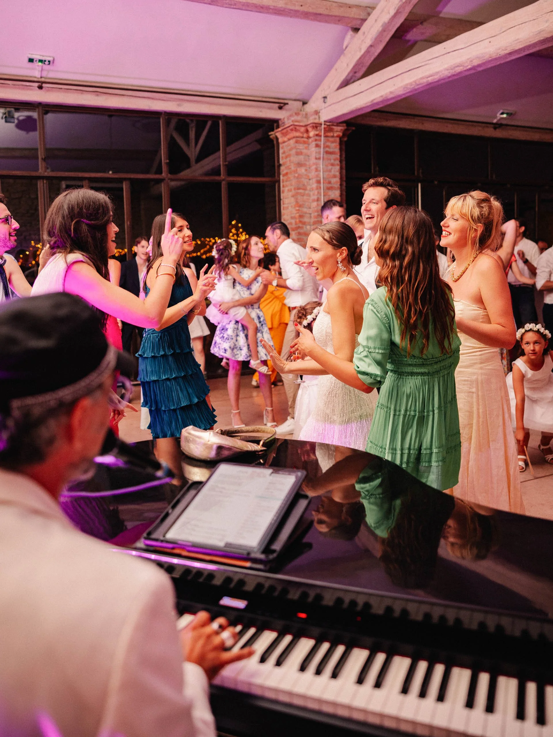 Emeline&Vincent-Findesoirée-Lucascerri-77.jpg