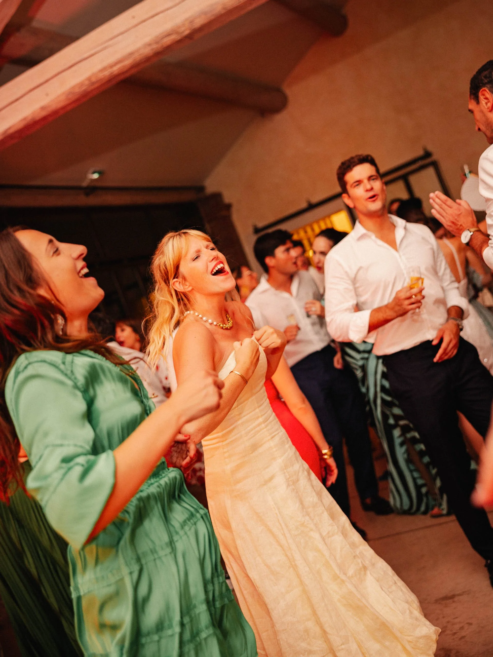 Emeline&Vincent-Findesoirée-Lucascerri-103.jpg
