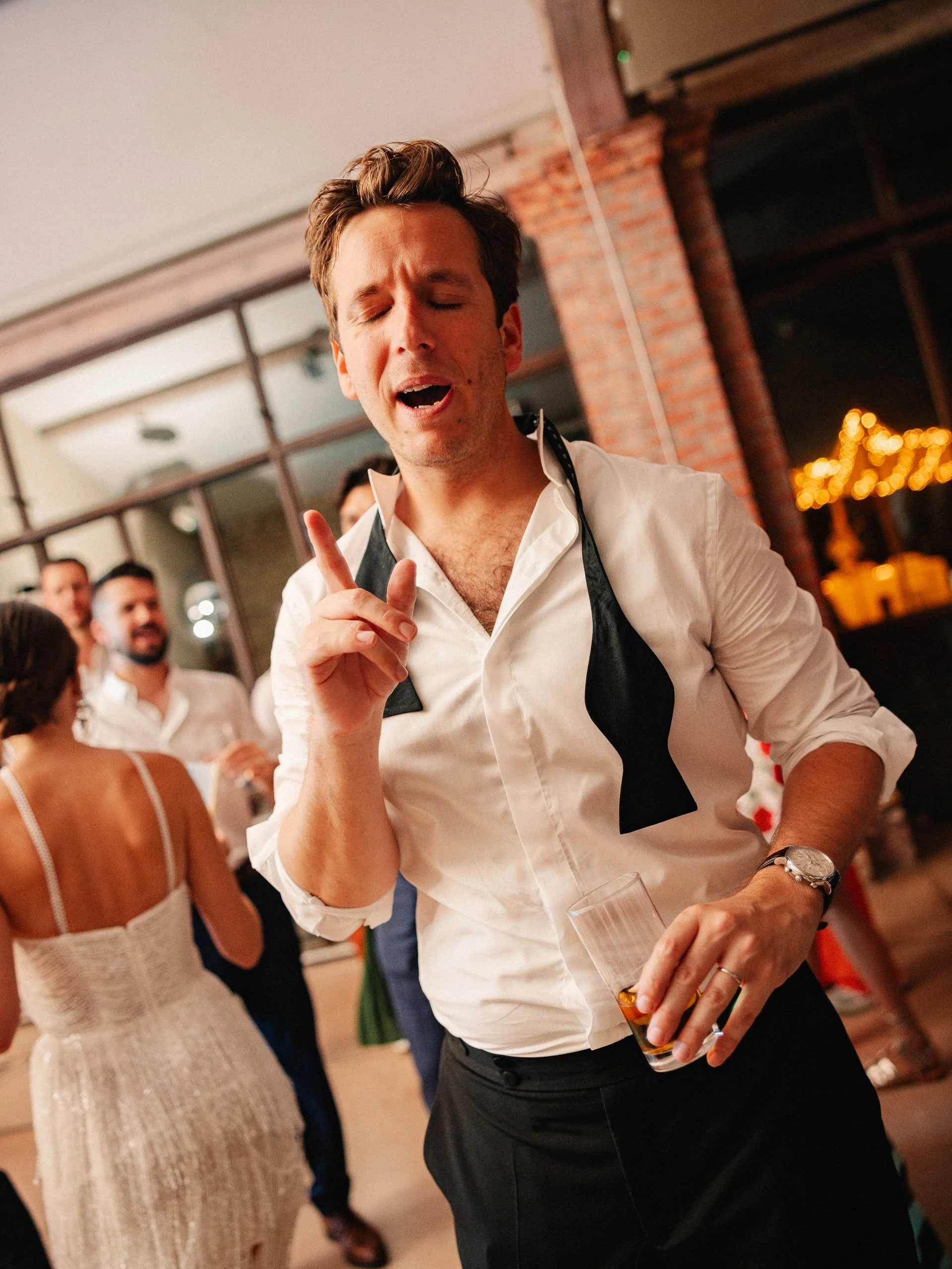 Emeline&Vincent-Findesoirée-Lucascerri-110.jpg