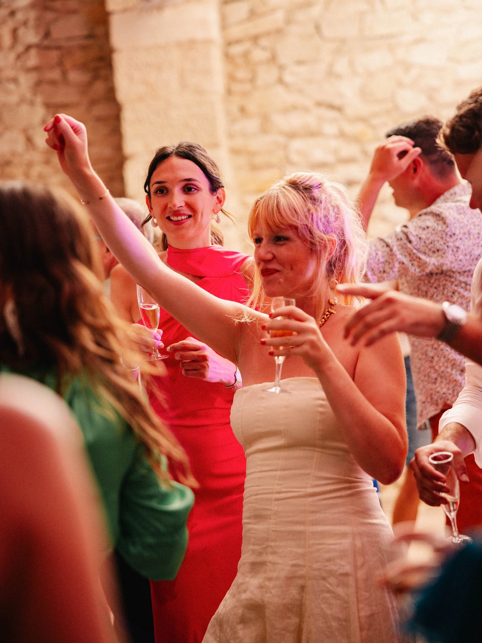 Emeline&Vincent-Findesoirée-Lucascerri-171.jpg