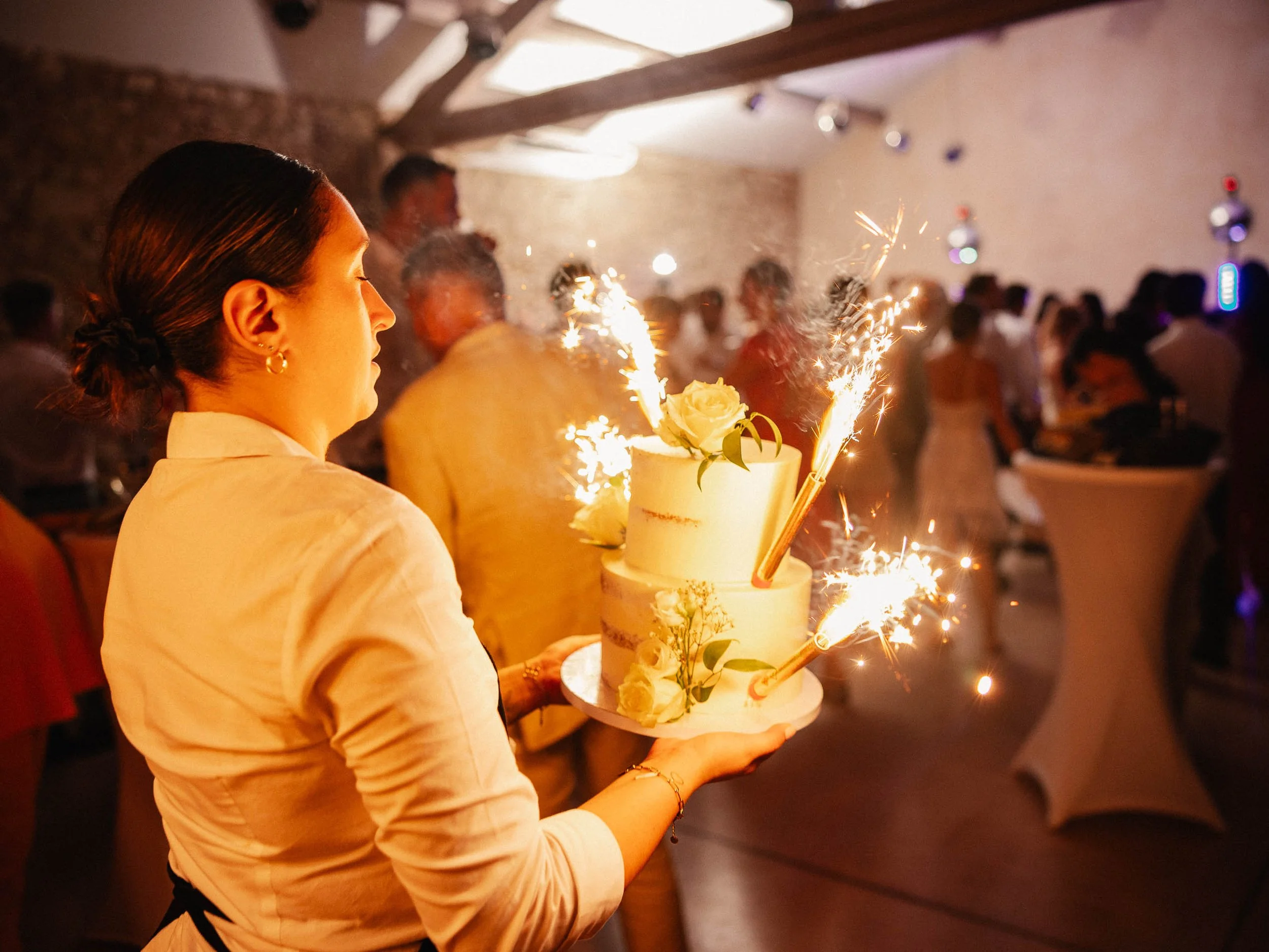 Emeline&Vincent-Findesoirée-Lucascerri-175.jpg