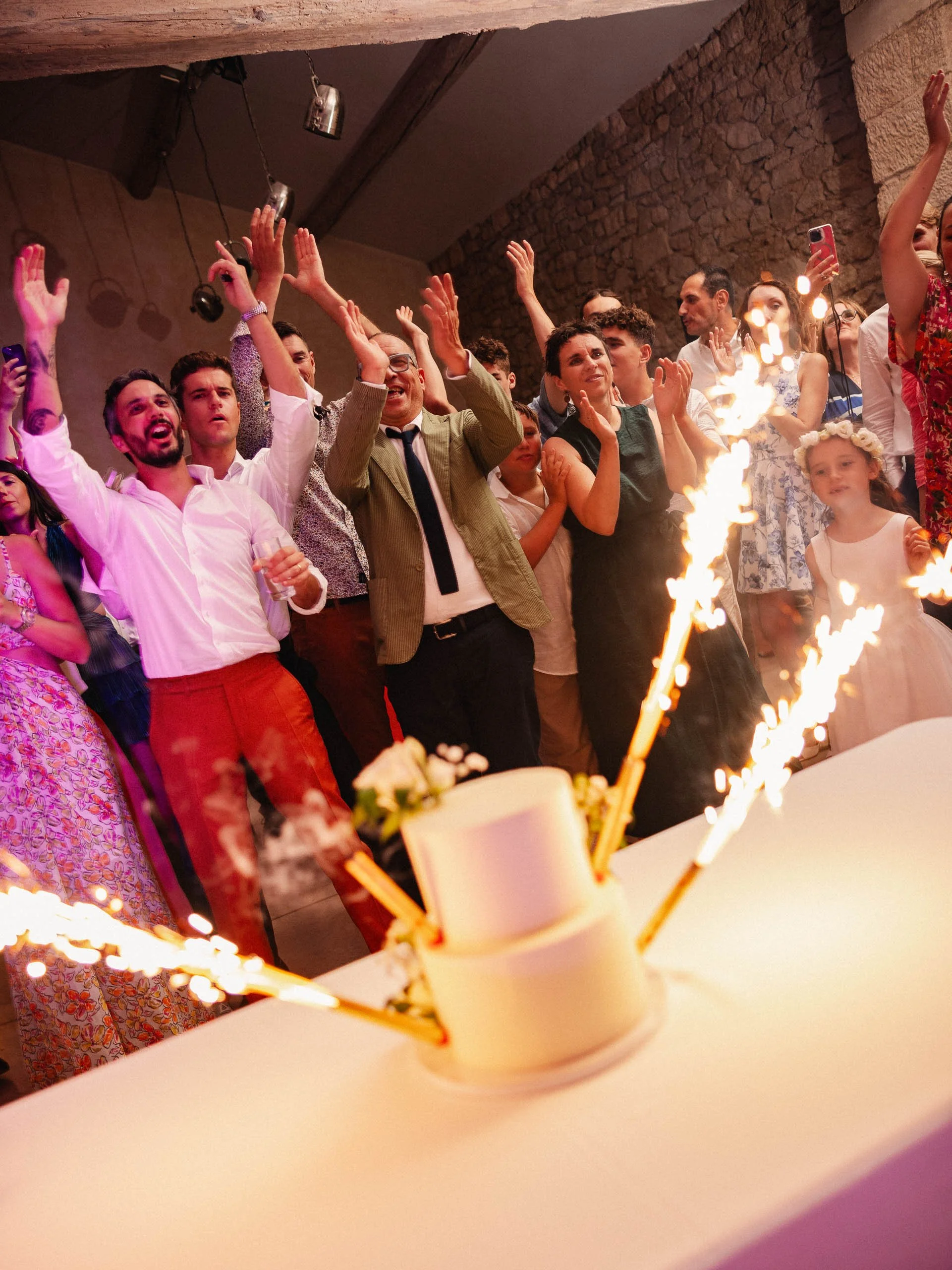 Emeline&Vincent-Findesoirée-Lucascerri-181.jpg