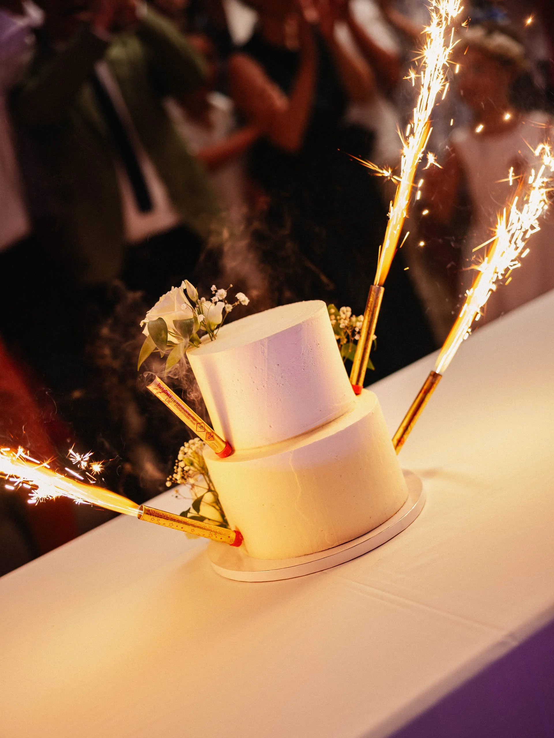 Emeline&Vincent-Findesoirée-Lucascerri-182.jpg