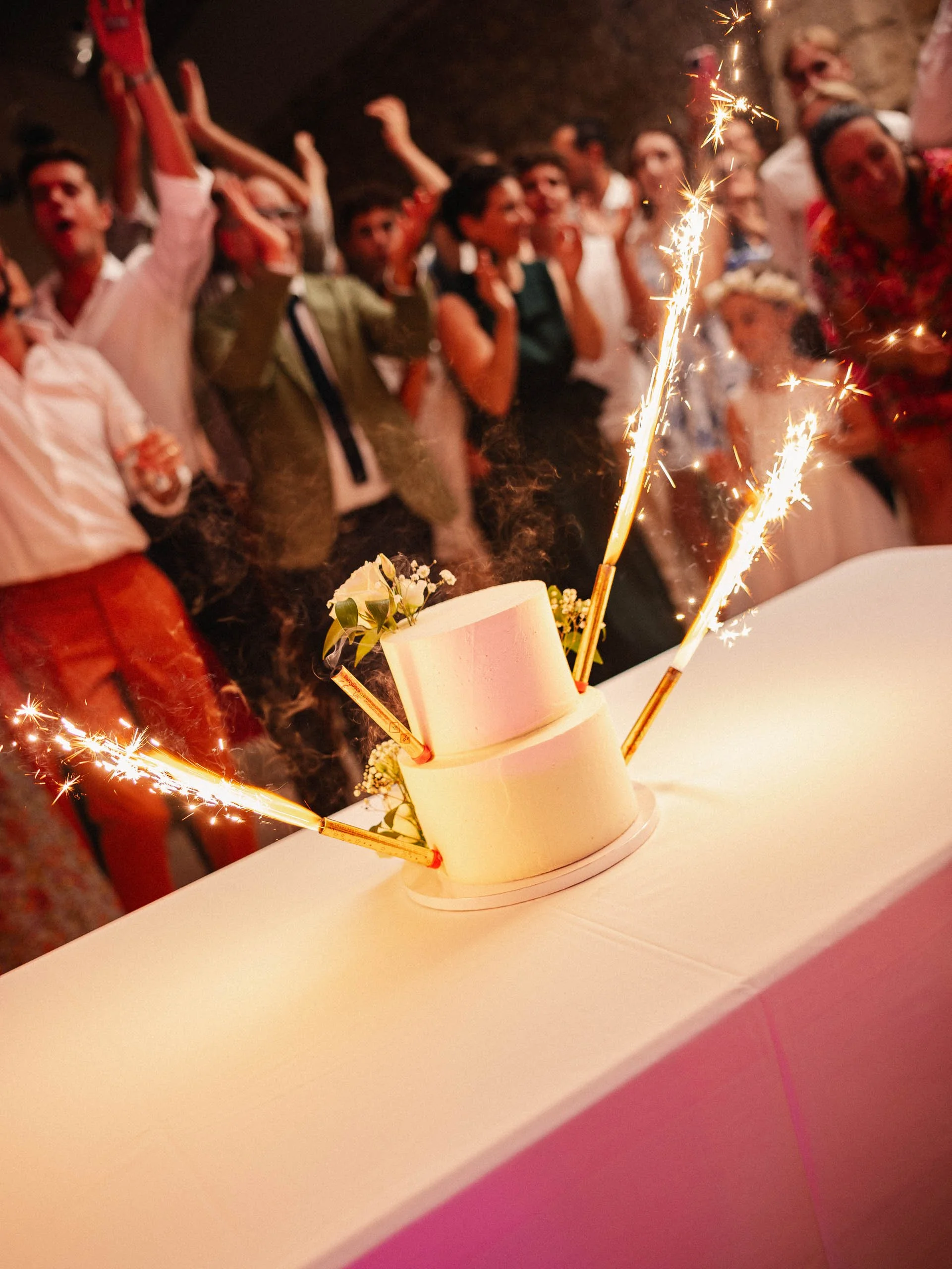 Emeline&Vincent-Findesoirée-Lucascerri-183.jpg