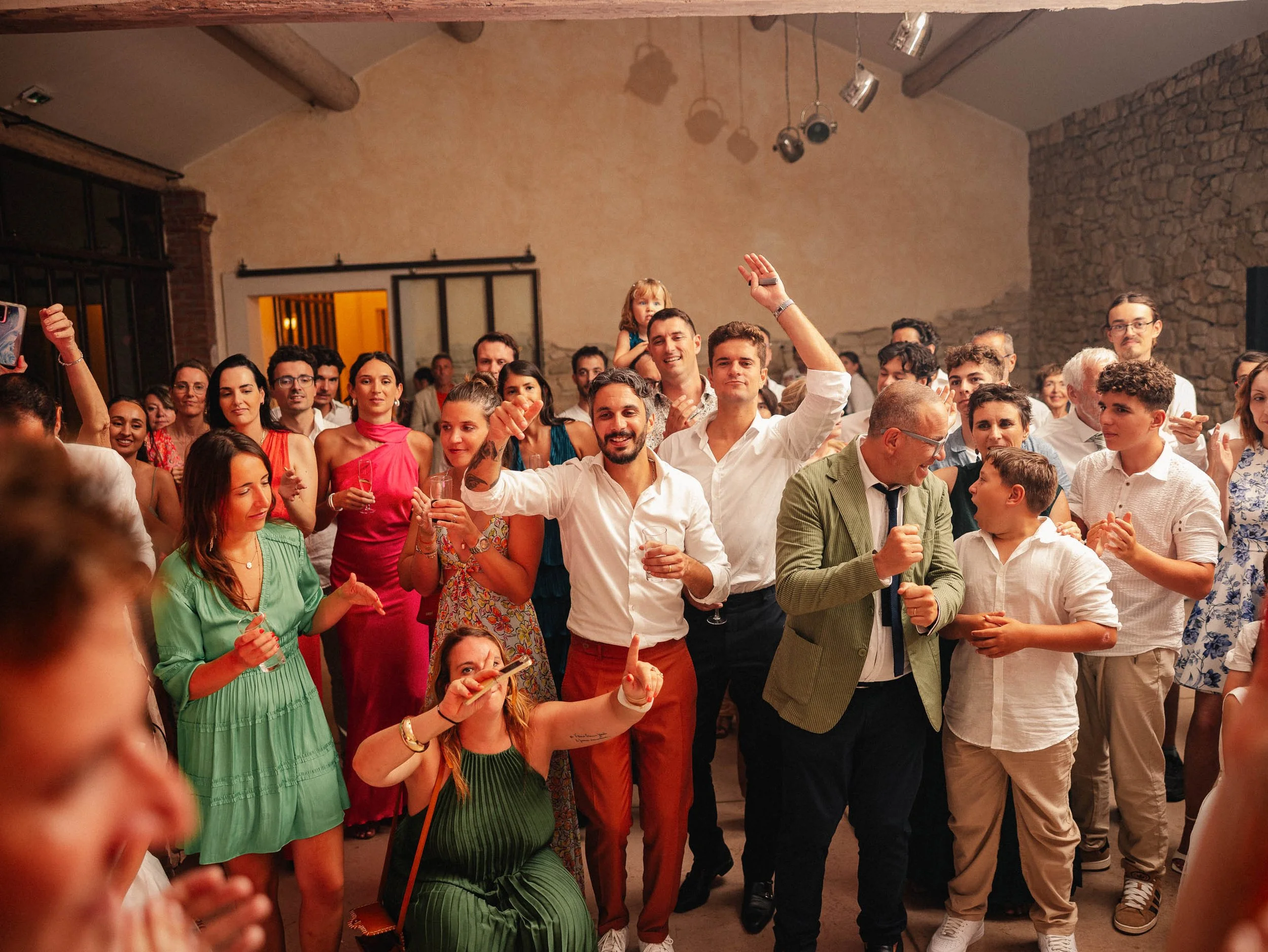 Emeline&Vincent-Findesoirée-Lucascerri-210.jpg