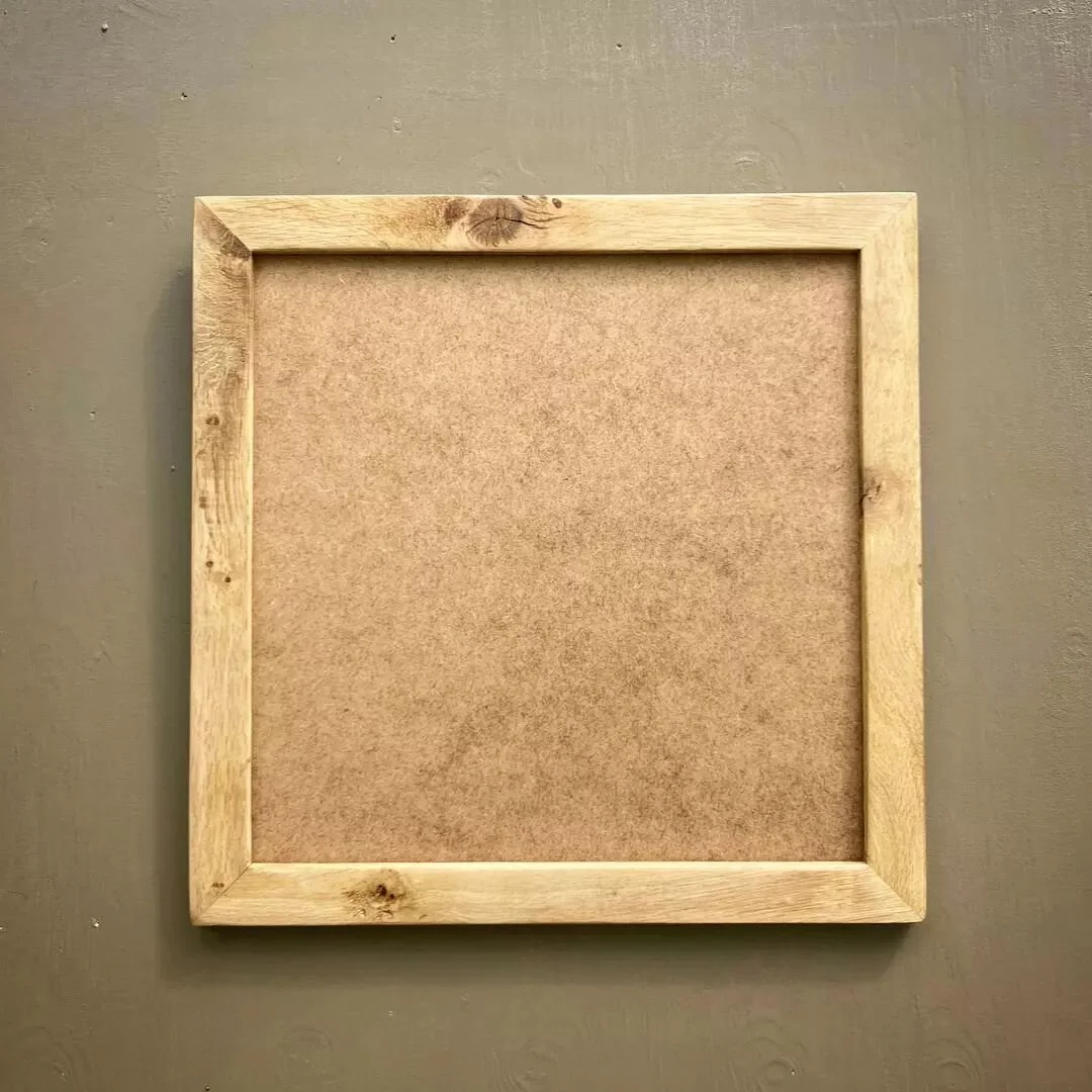 Scottish Oak Picture Frame, available on my website.

#rustic #scotland #scottish #pictureframes #gifts #shopping #madewithlove #oak #sustainability #woodland #rusticdecor #art #photography #reclaimedwood #rusticfurniture #woodendecor #naturaldecor #