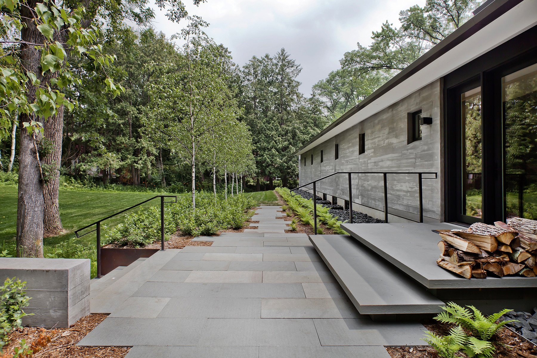 Residential Design_KindredOaks_IMG_HR_FrontEntry.jpg