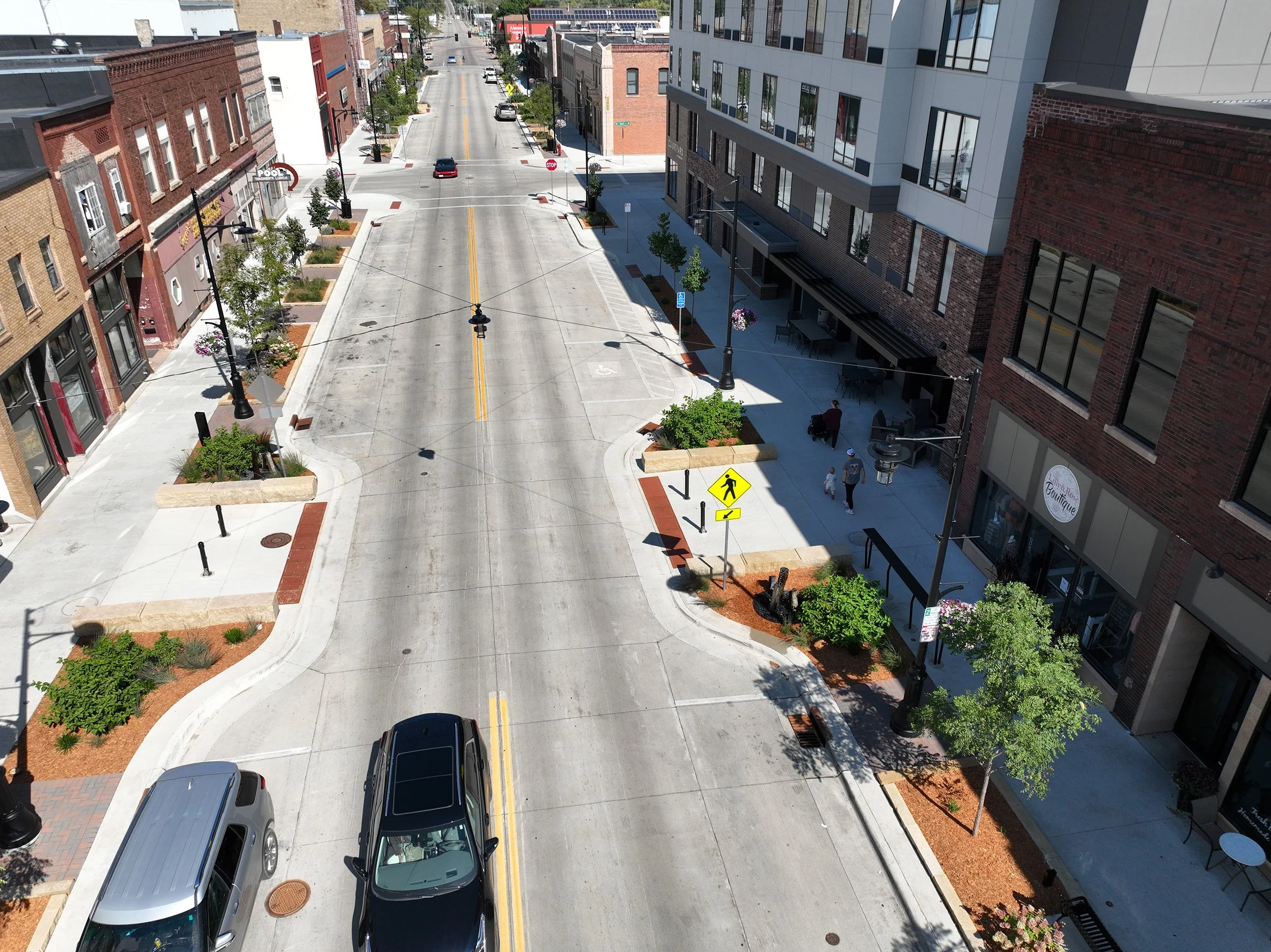 GeneralDesign_NorthCedarAvenueStreetscapeImprovement_IMG_HR_AerialCrossing.jpg