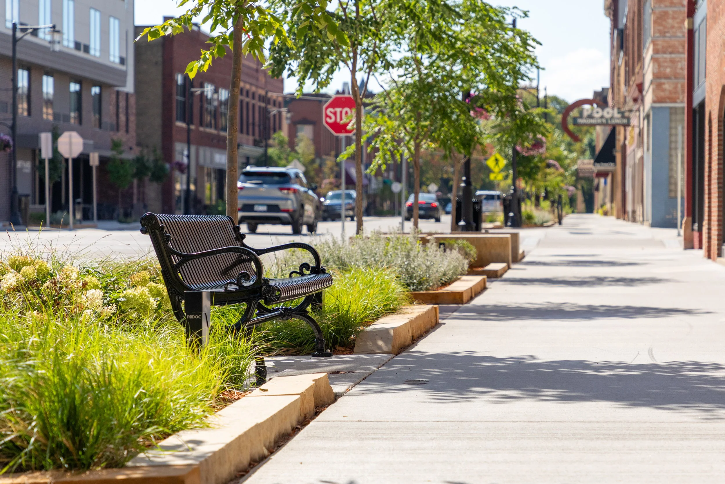 GeneralDesign_NorthCedarAvenueStreetscapeImprovement_IMG_HR_Bench.jpg