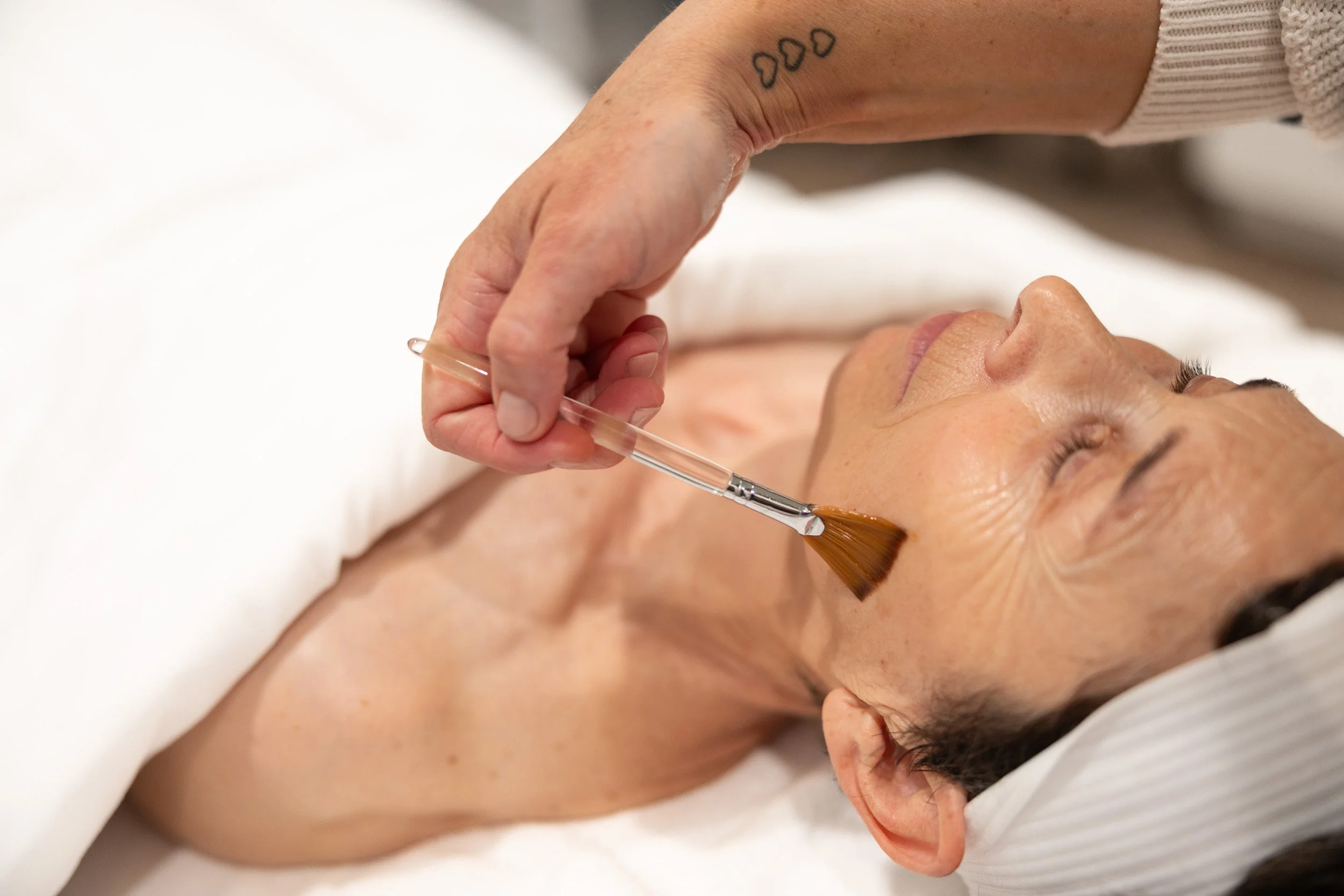 Glow-Skincare_lena-lee-photography-web-sized-29.jpg