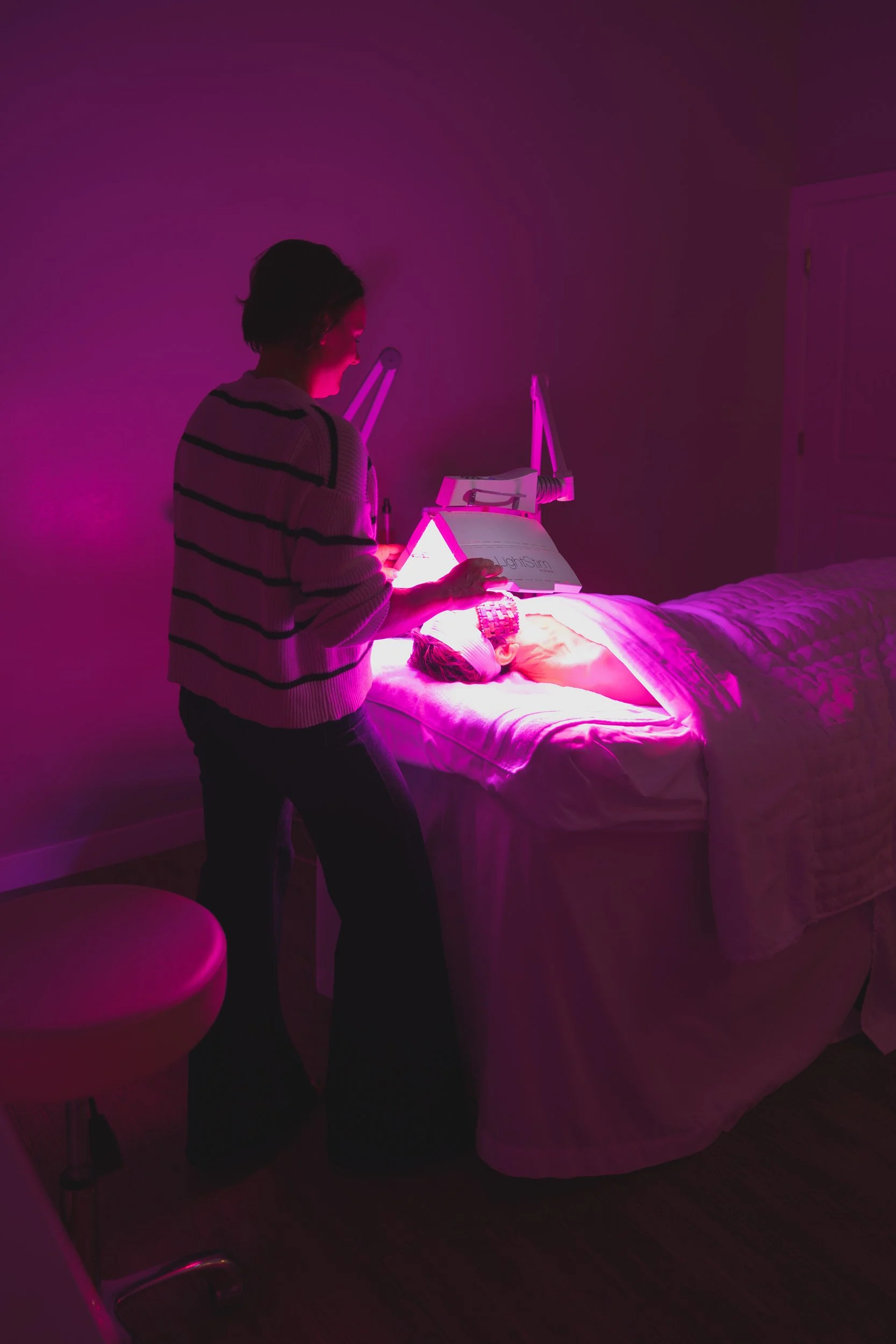 Glow-Skincare_lena-lee-photography-web-sized-38.jpg