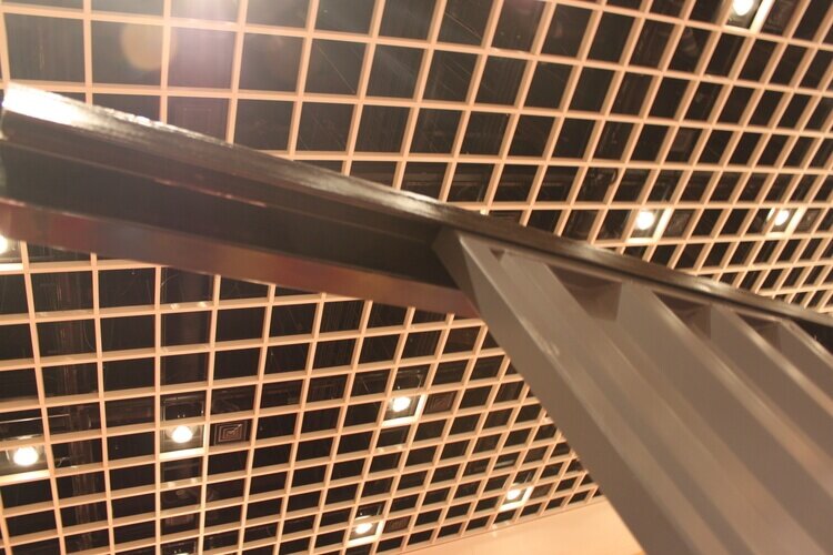 Barn-door-upper-track.jpg